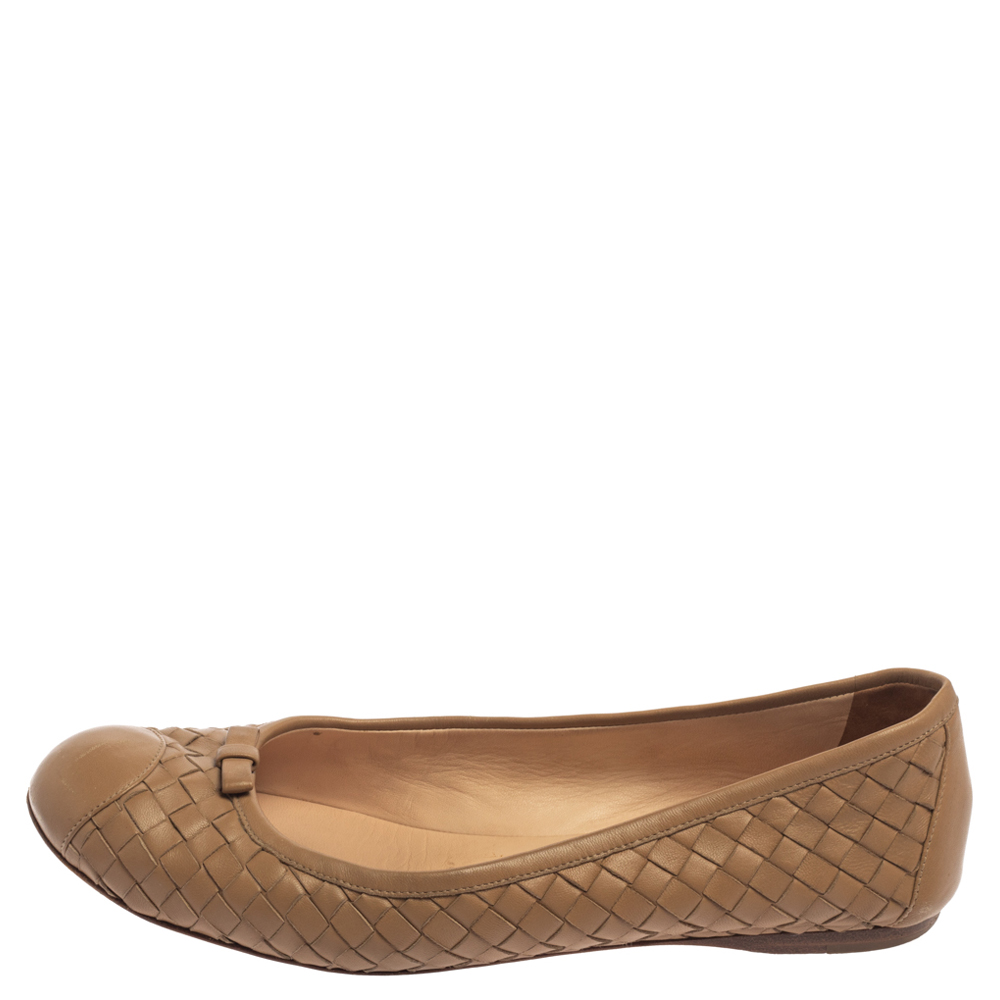 

Bottega Veneta Beige Leather Ballet Flats Size