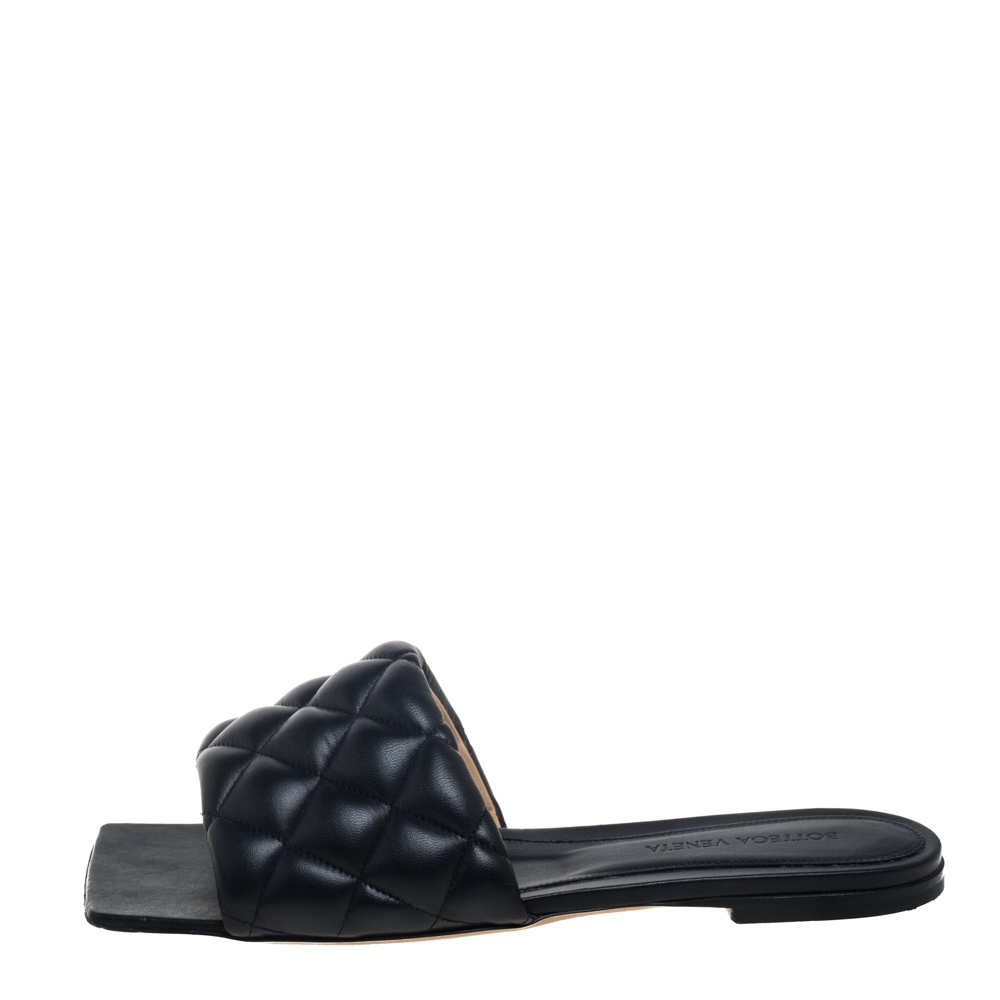 

Bottega Veneta Black Quilted Leather Padded Flat Slides Size