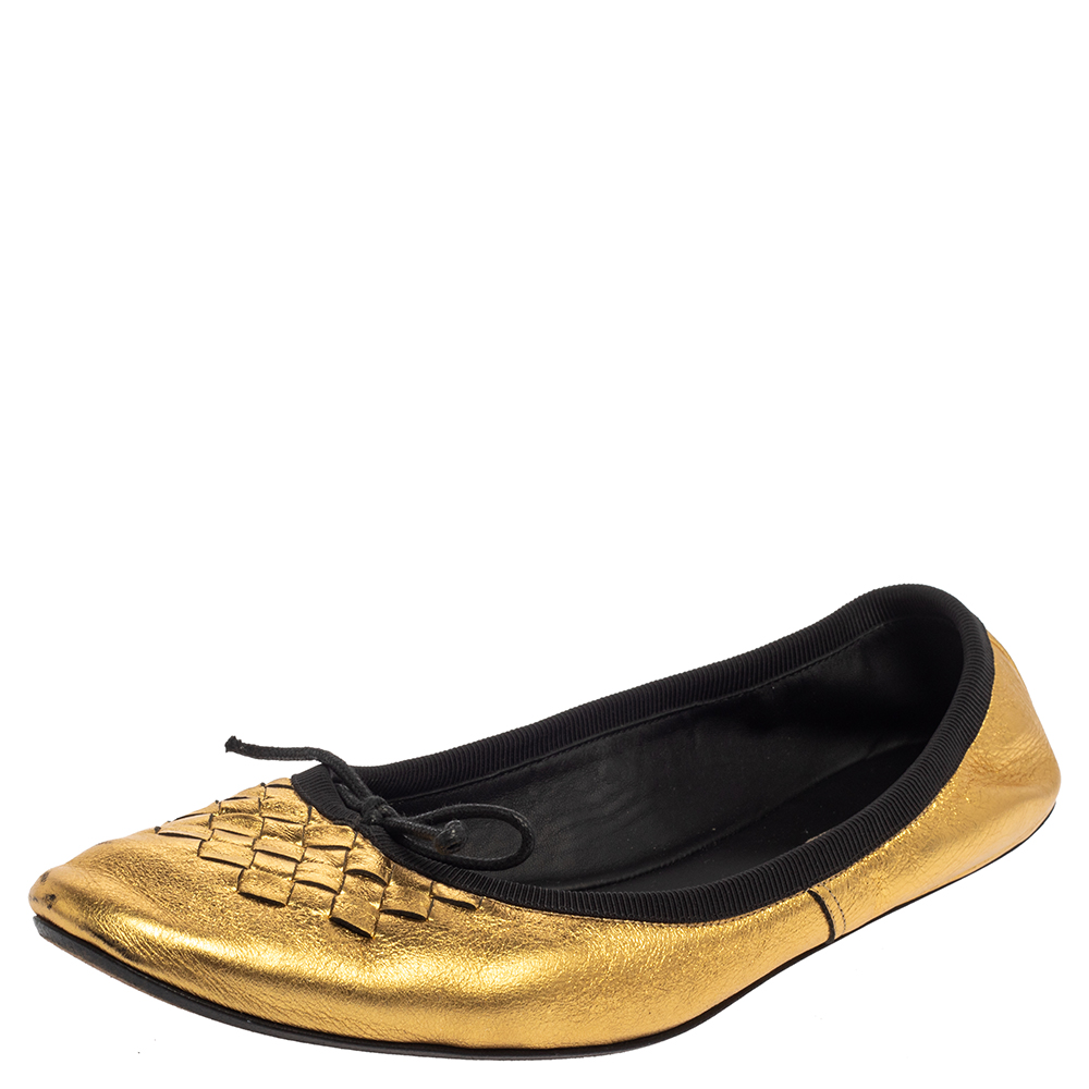 Pre-owned Bottega Veneta Gold Leather Ballet Flats Size 39