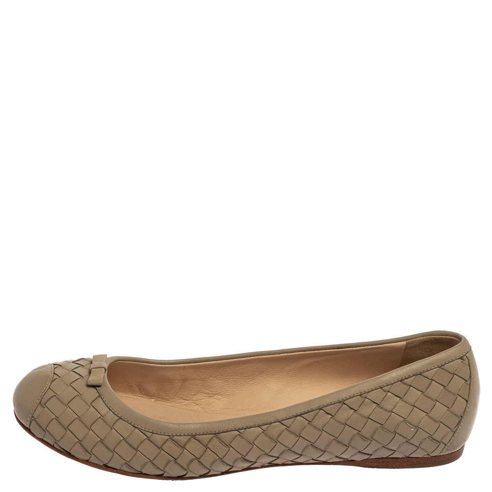 

Bottega Veneta Beige Intrecciato Leather Bow Ballet Flats Size, Grey