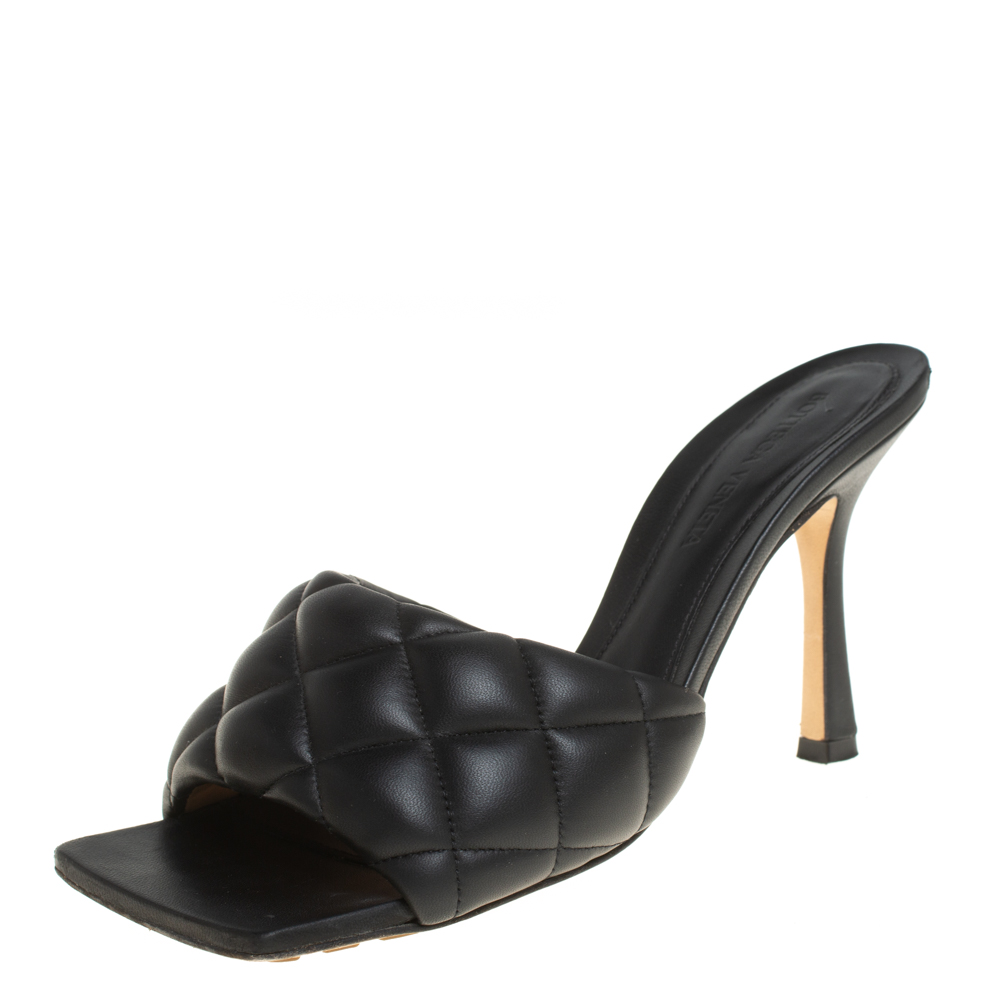 Pre-owned Bottega Veneta Black Padded Quilted Leather Slide Sandals Size 37