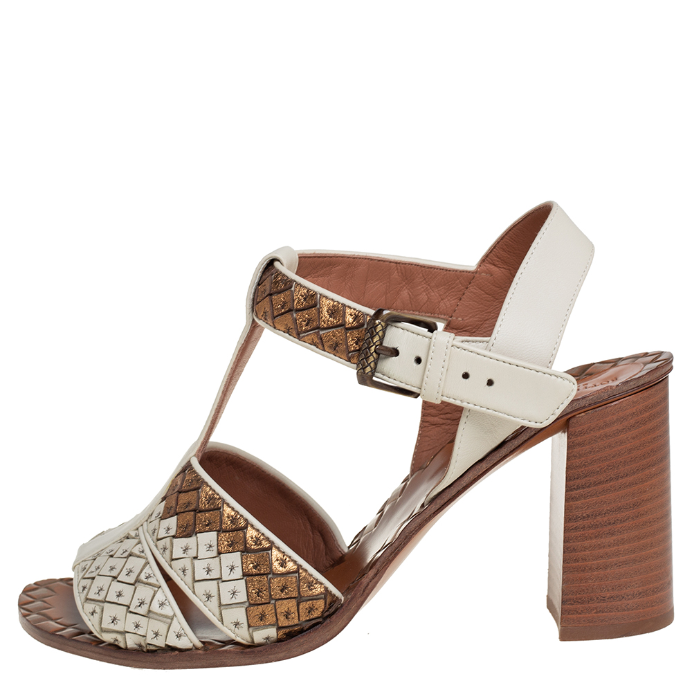 

Bottega Veneta Cream/Gold Leather Intrecciato Ankle Strap Block Heel Sandals Size