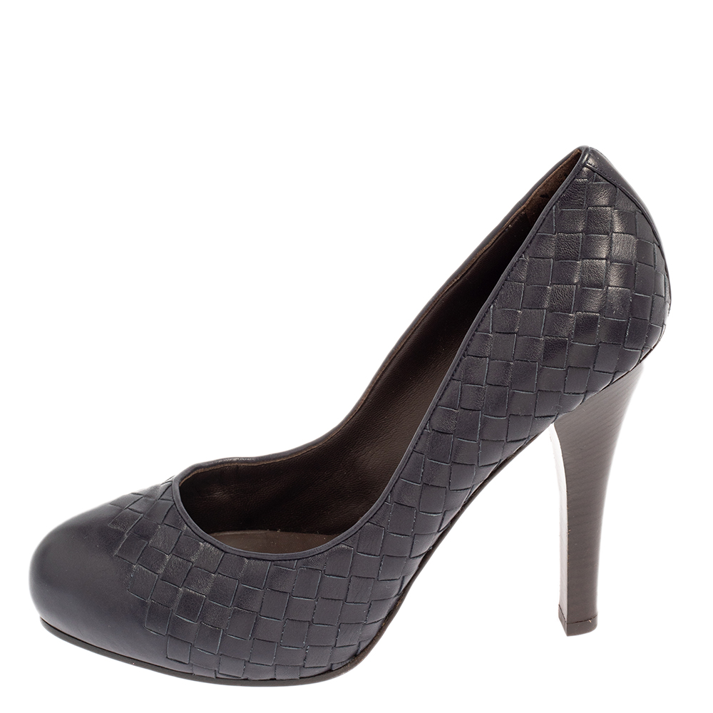 

Bottega Veneta Blue Intrecciato Leather Pumps Size