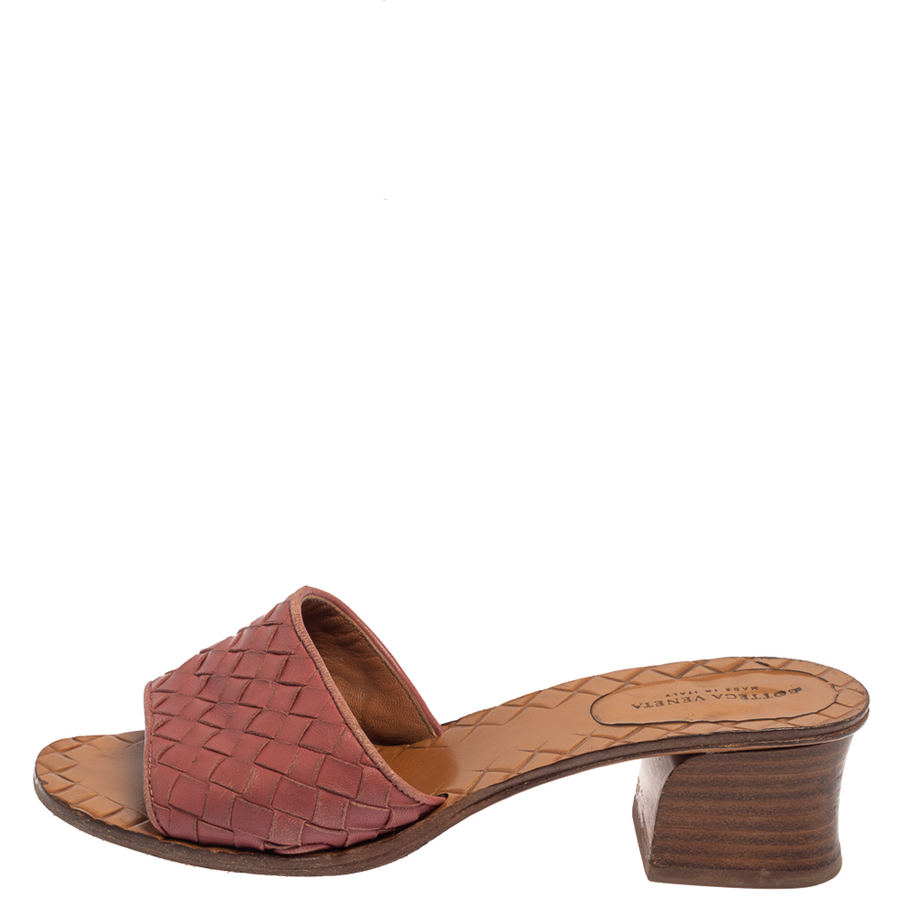

Bottega Veneta Pink Intrecciato Leather Slide Sandals Size