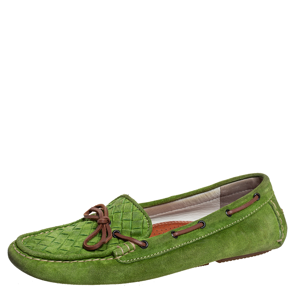 

Bottega Veneta Green/Brown Intrecciato Suede Bow Slip On Loafers Size