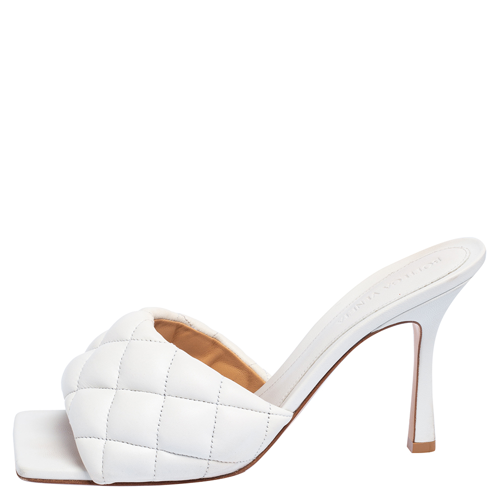 

Bottega Veneta White Quilted Leather Lido Slide Sandals Size