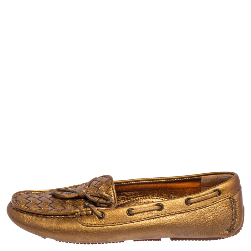 

Bottega Veneta Gold Intrecciato Leather Bow Slip On Loafers Size