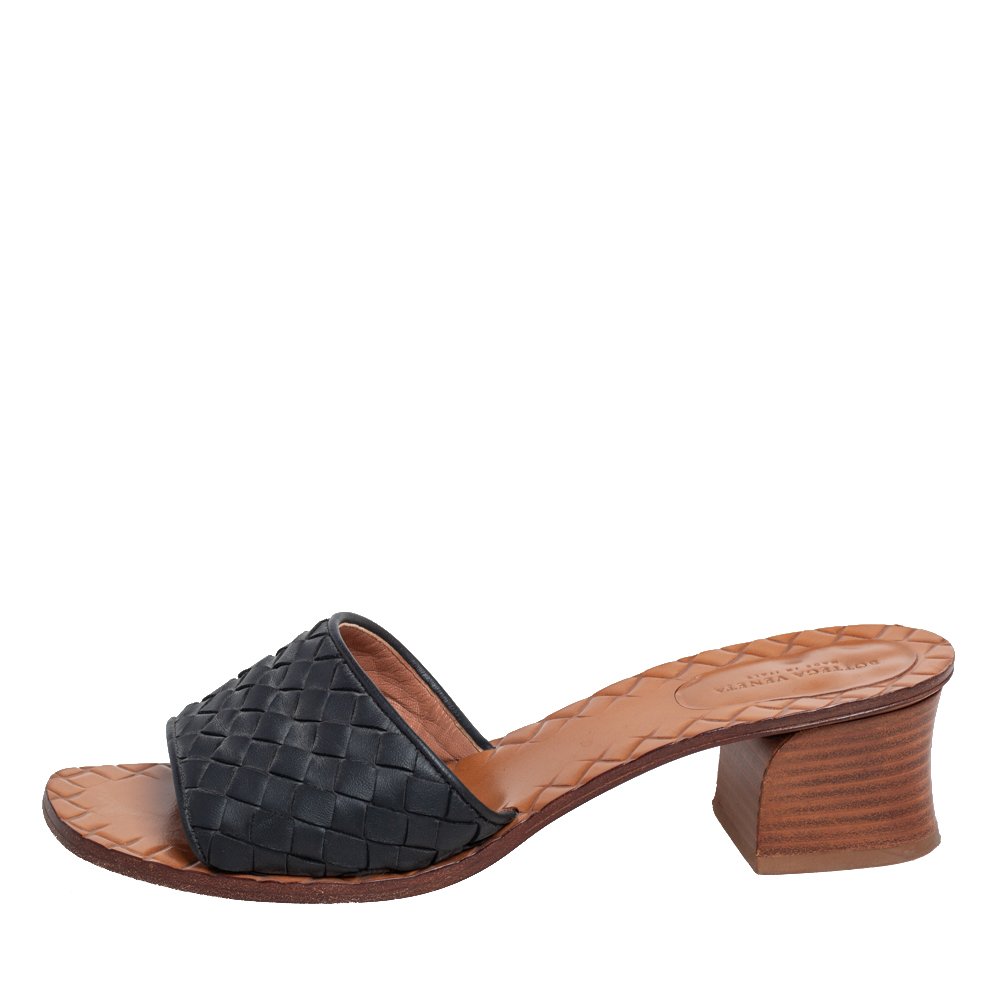 

Bottega Veneta Black Intrecciato Leather Slide Sandals Size