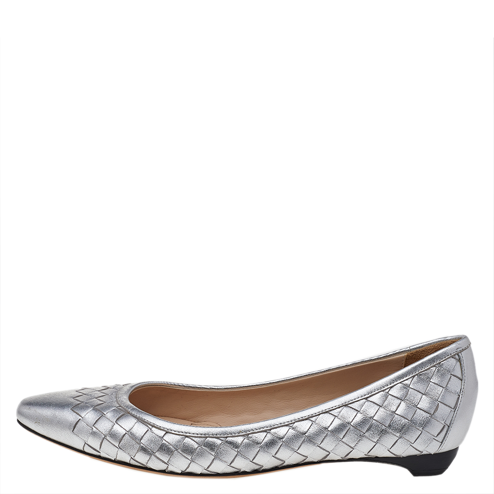 

Bottega Veneta Silver Intrecciato Leather Ballet Flats Size