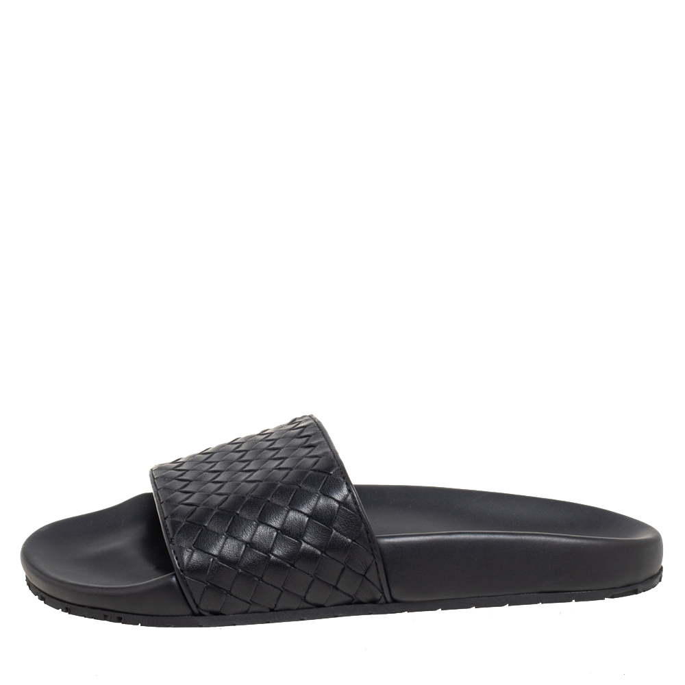 

Bottega Veneta Black Intrecciato Leather Flat Slides Size