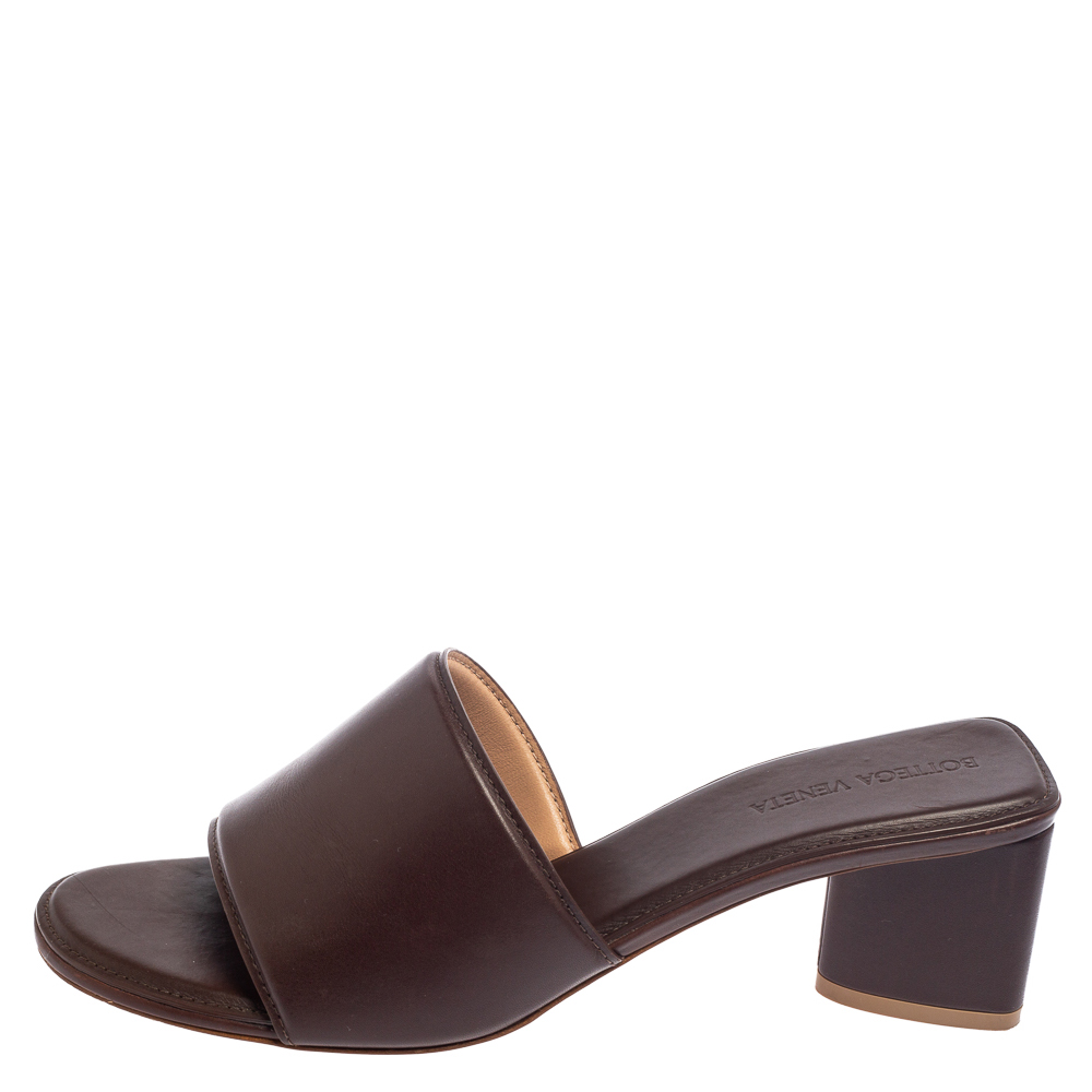 

Bottega Veneta Brown Leather Block-Heel Mules Size