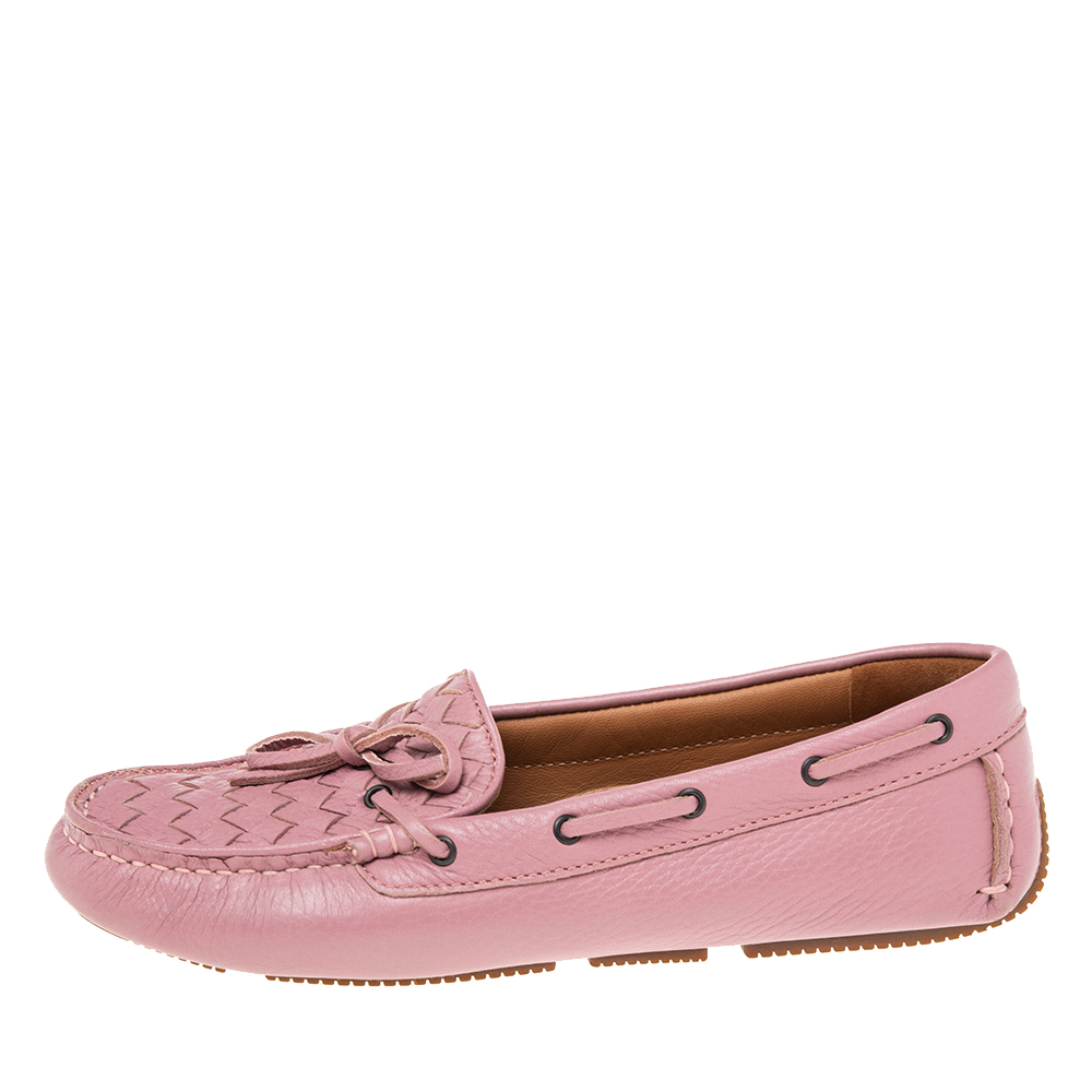 

Bottega Veneta Pink Intrecciato Leather Bow Slip On Loafers Size