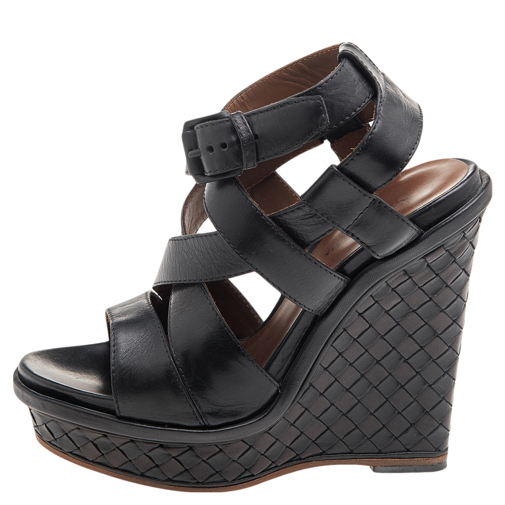 

Bottega Veneta Black Leather Strappy Intrecciato Platform Wedge Sandals Size