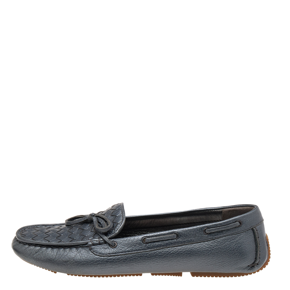 

Bottega Veneta Grey Intrecciato Leather Bow Slip On Loafers Size