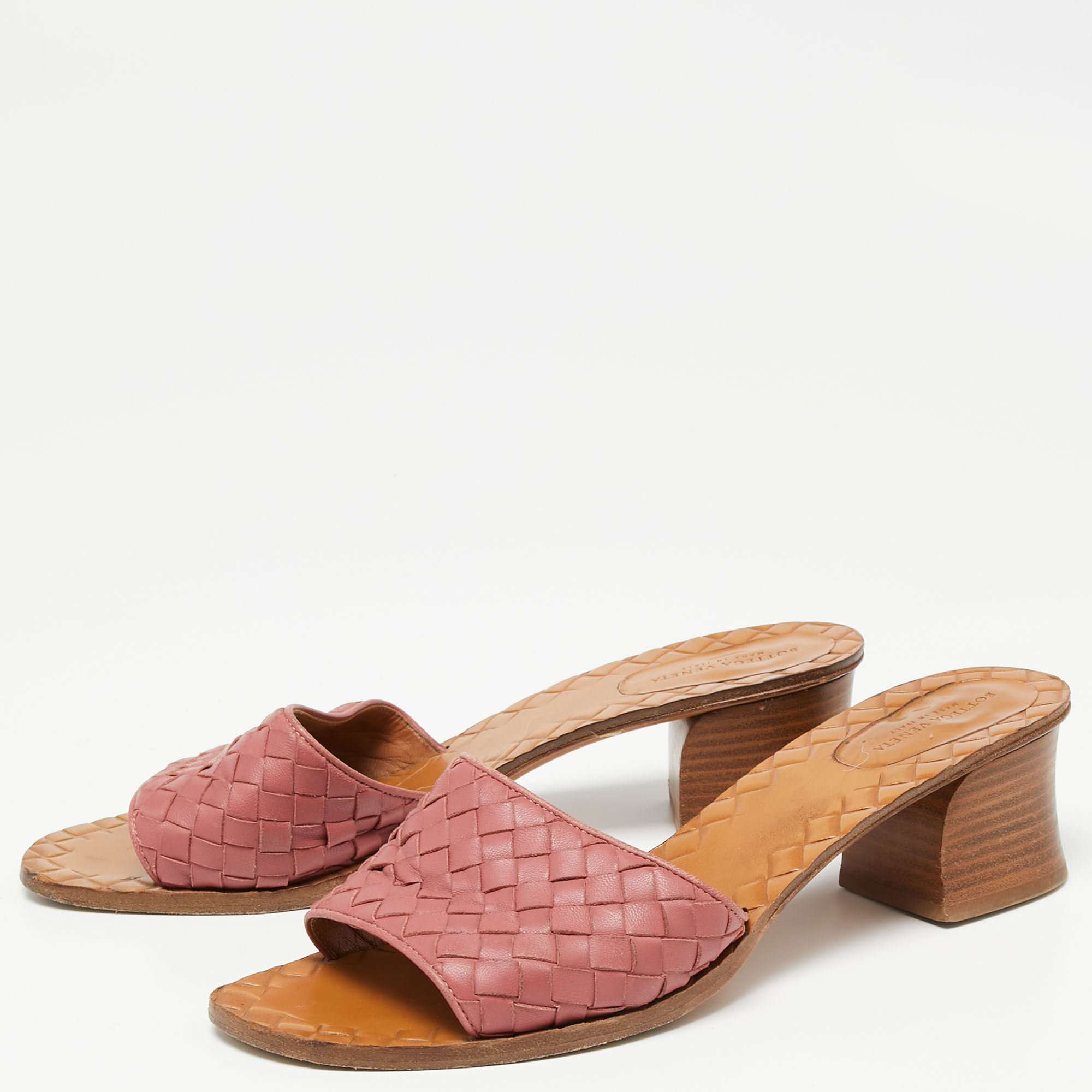 

Bottega Veneta Pink Intrecciato Leather Slide Sandals Size