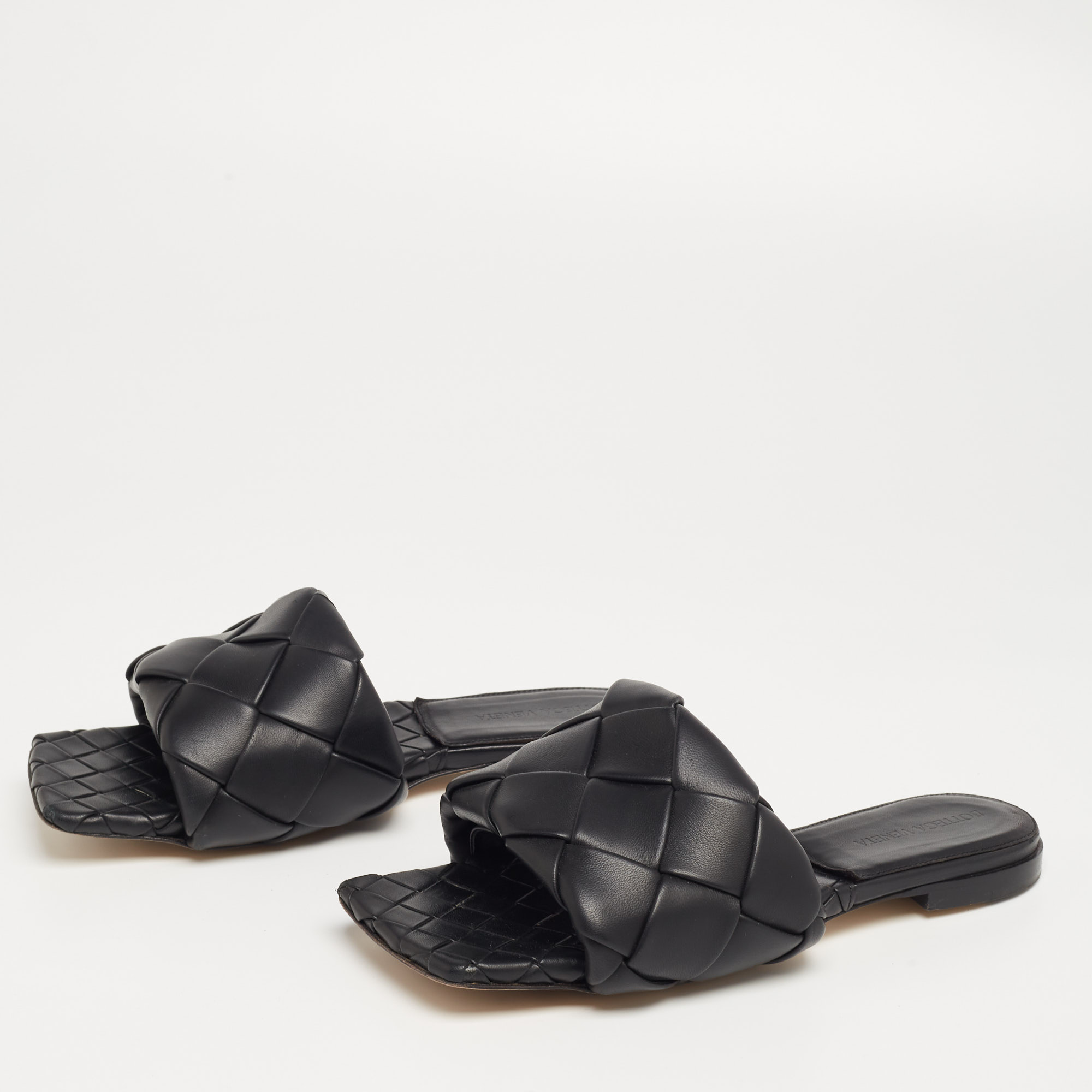 

Bottega Veneta Black Leather BV Lido Flat Slide Sandals Size