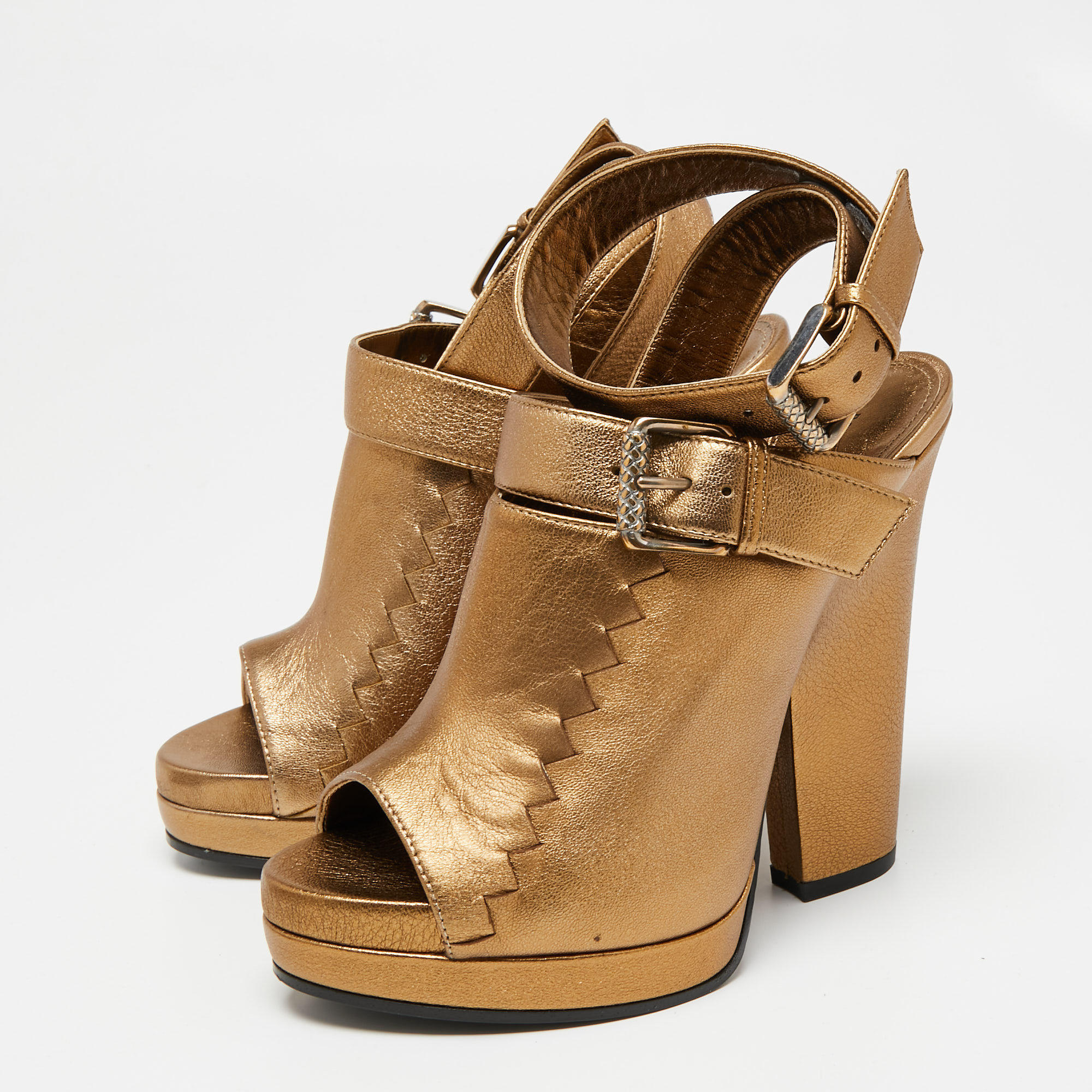 

Bottega Veneta Metallic Gold Intrecciato Detail Leather Buckle Peep Toe Platform Sandals Size