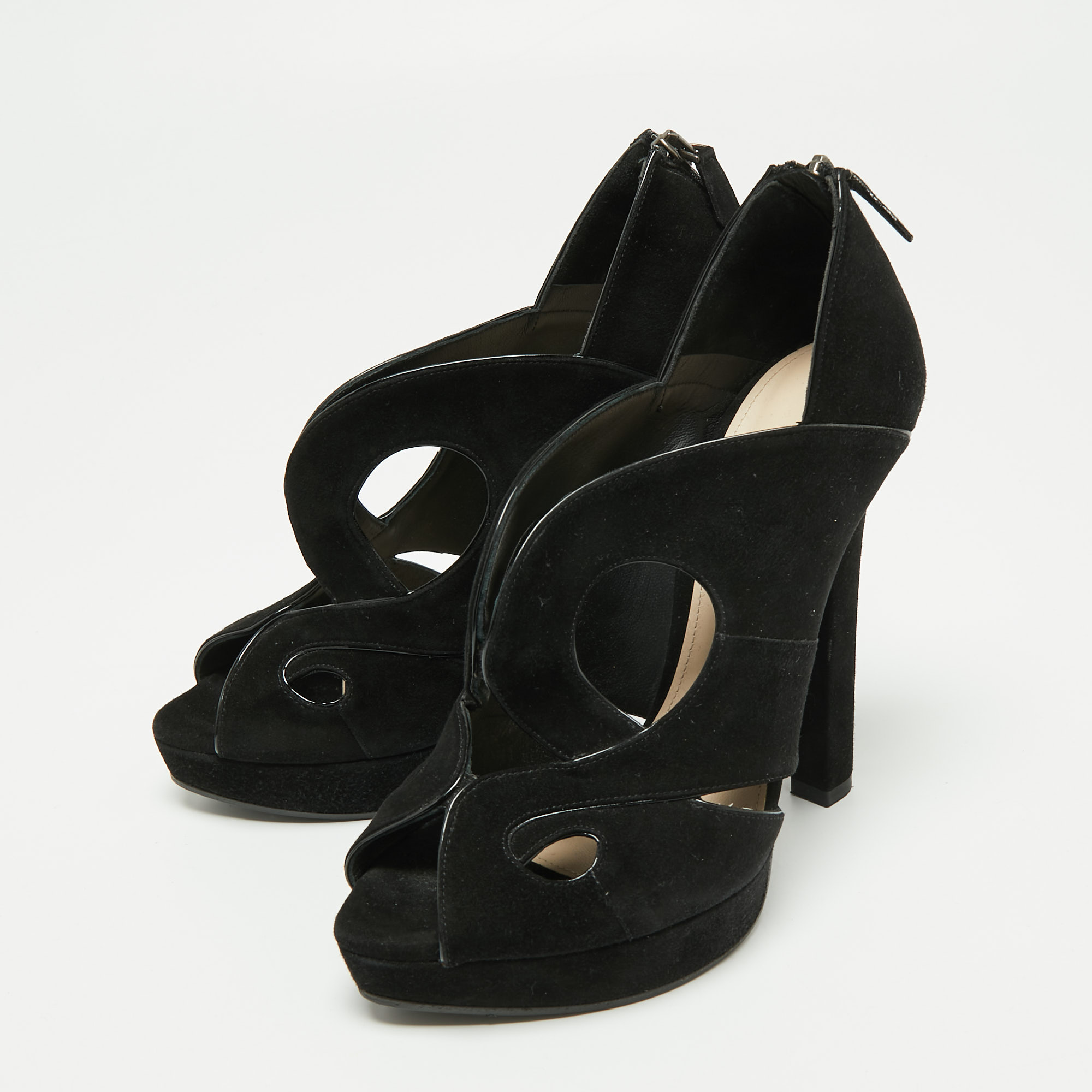 

Bottega Veneta Black Suede Cut Out Pumps Size