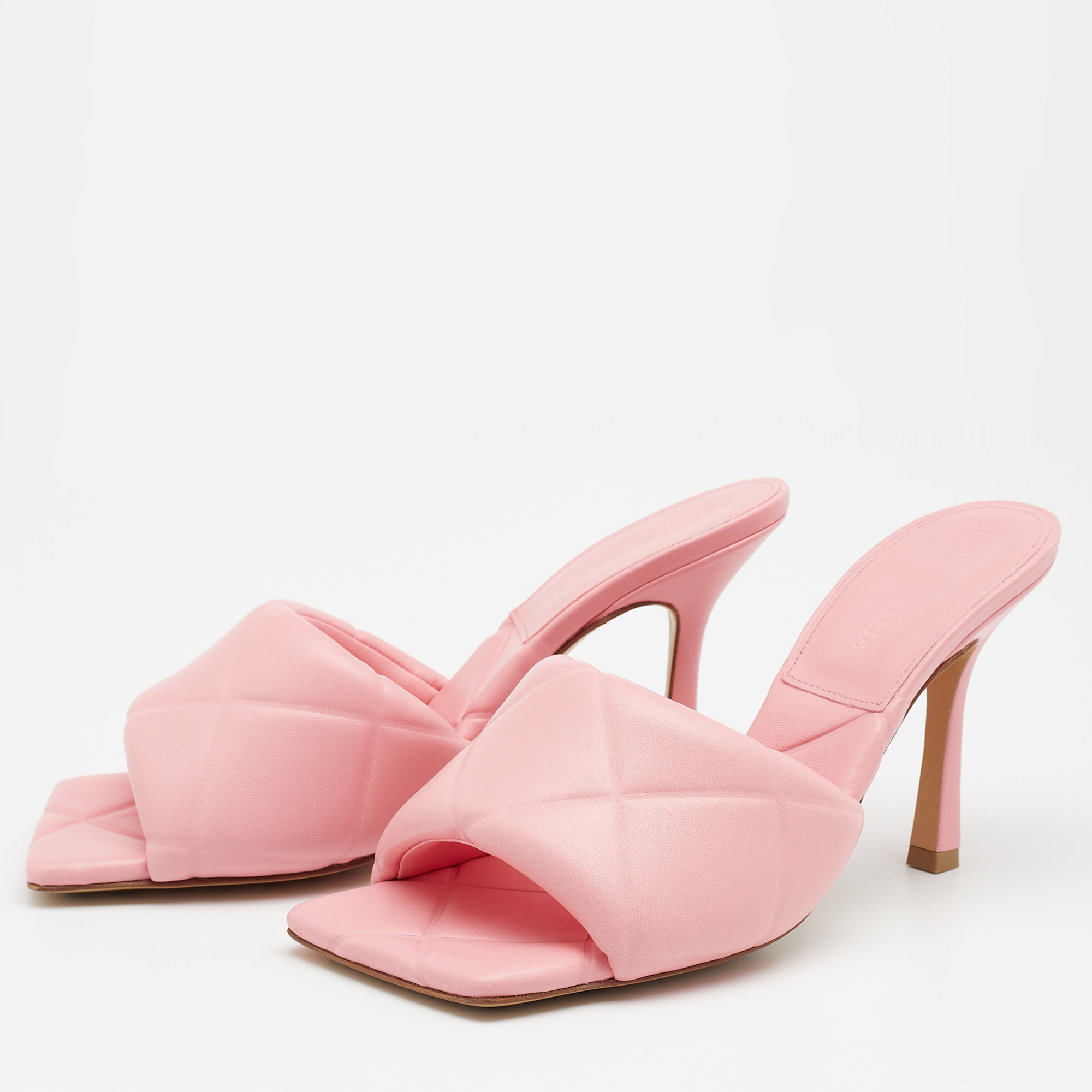 

Bottega Veneta Pink Leather Lido Slide Sandals Size