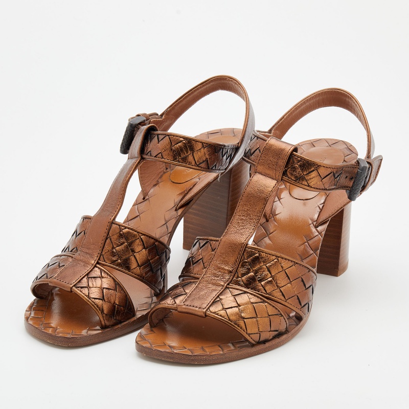 

Bottega Veneta Metallic Bronze Intrecciato Leather Block Heel Sandals Size, Brown