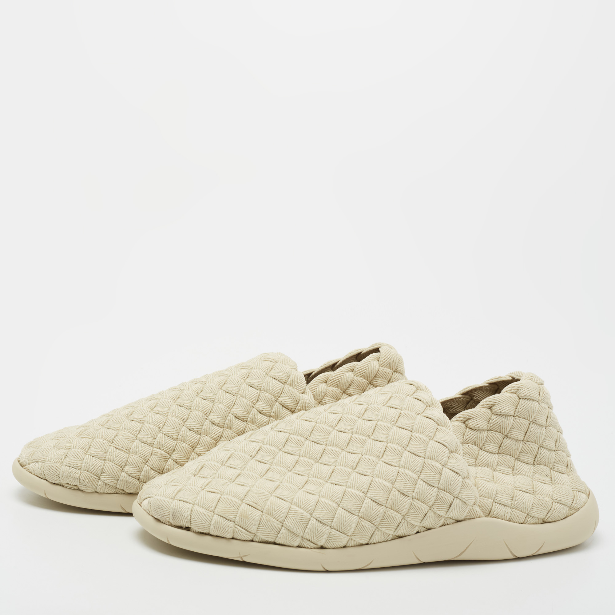 

Bottega Veneta Cream Intrecciato Elastic Fabric Starfish Slip On Sneakers Size