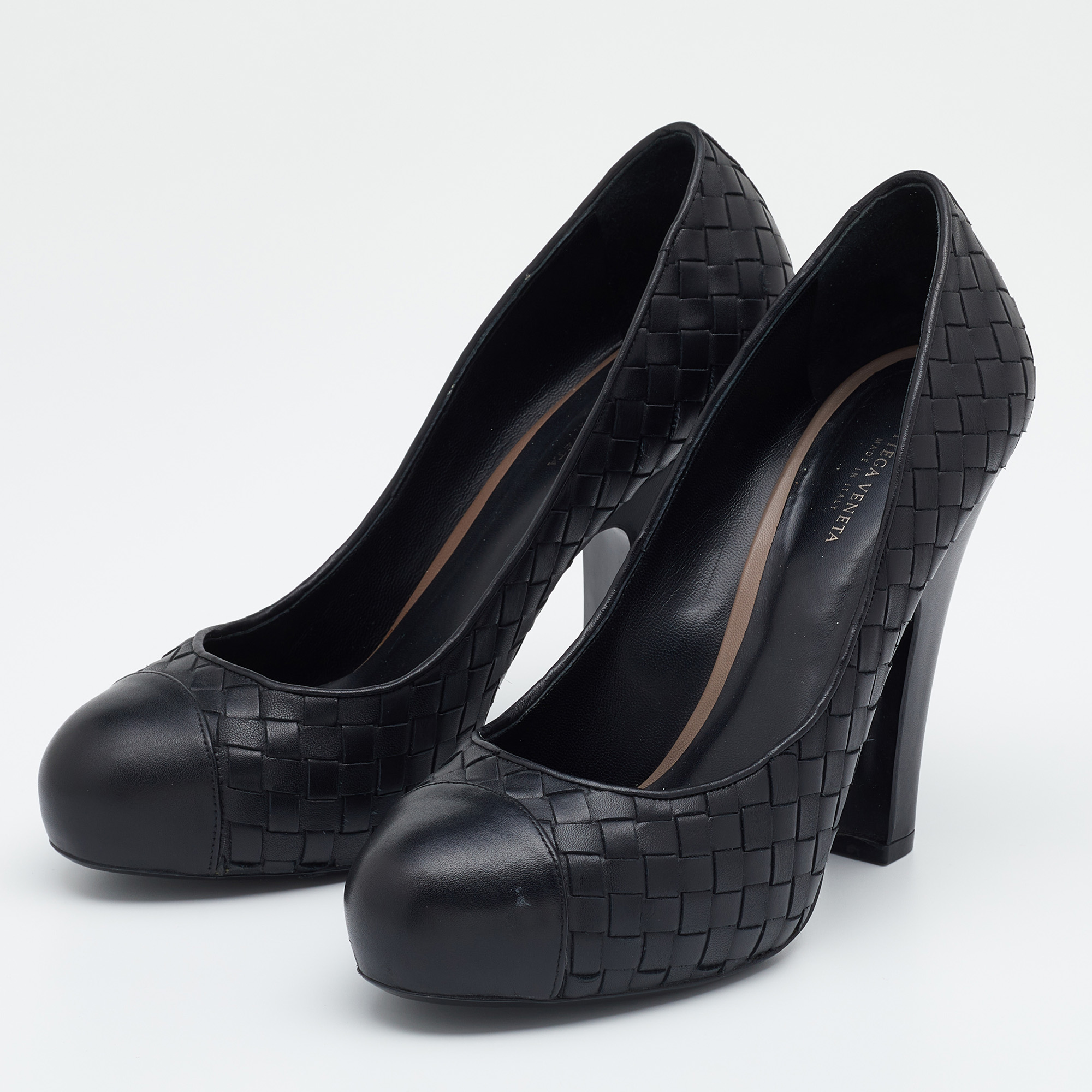 

Bottega Veneta Black Intrecciato Leather Pumps Size