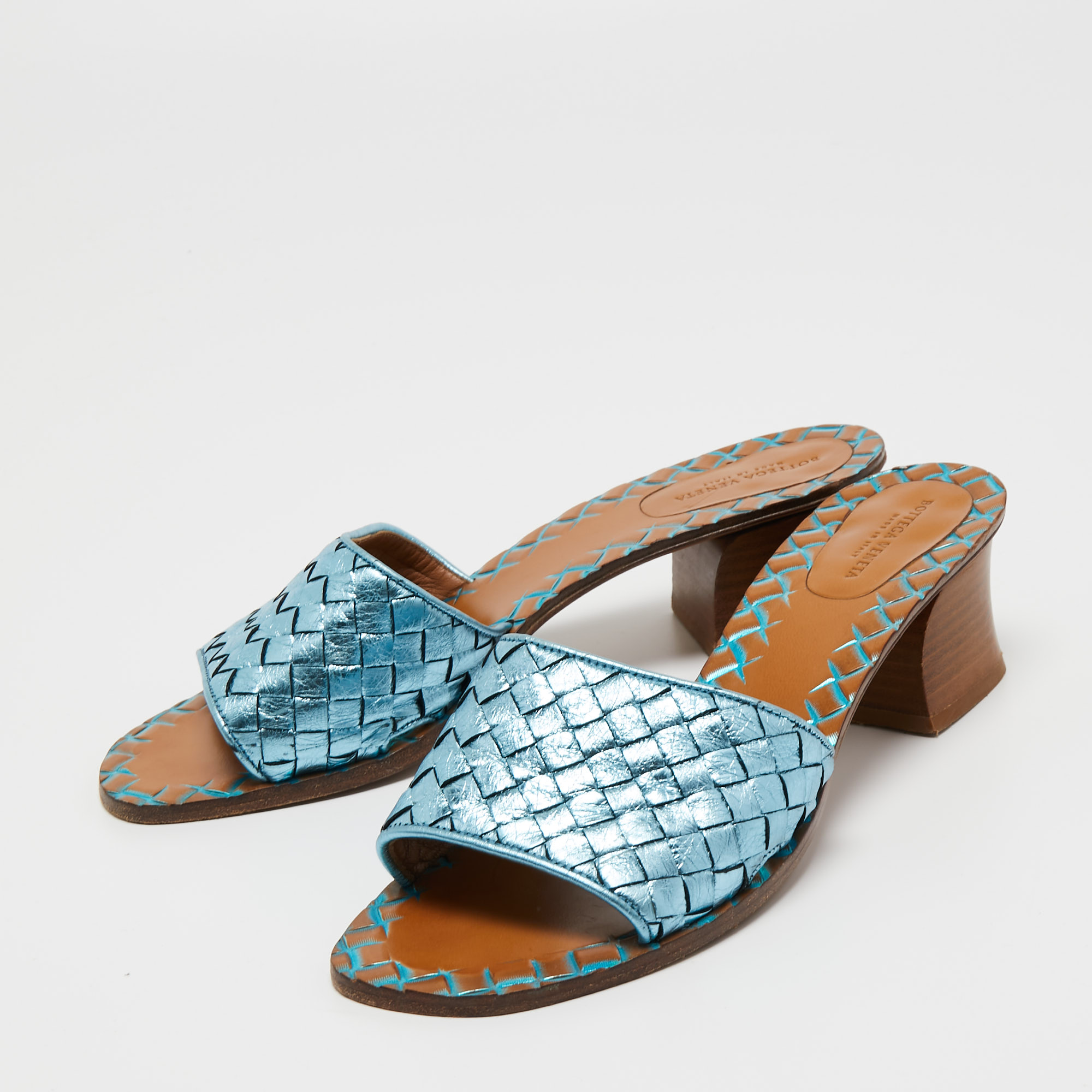 

Bottega Veneta Metallic Blue Leather Block Heel Slide Sandals Size