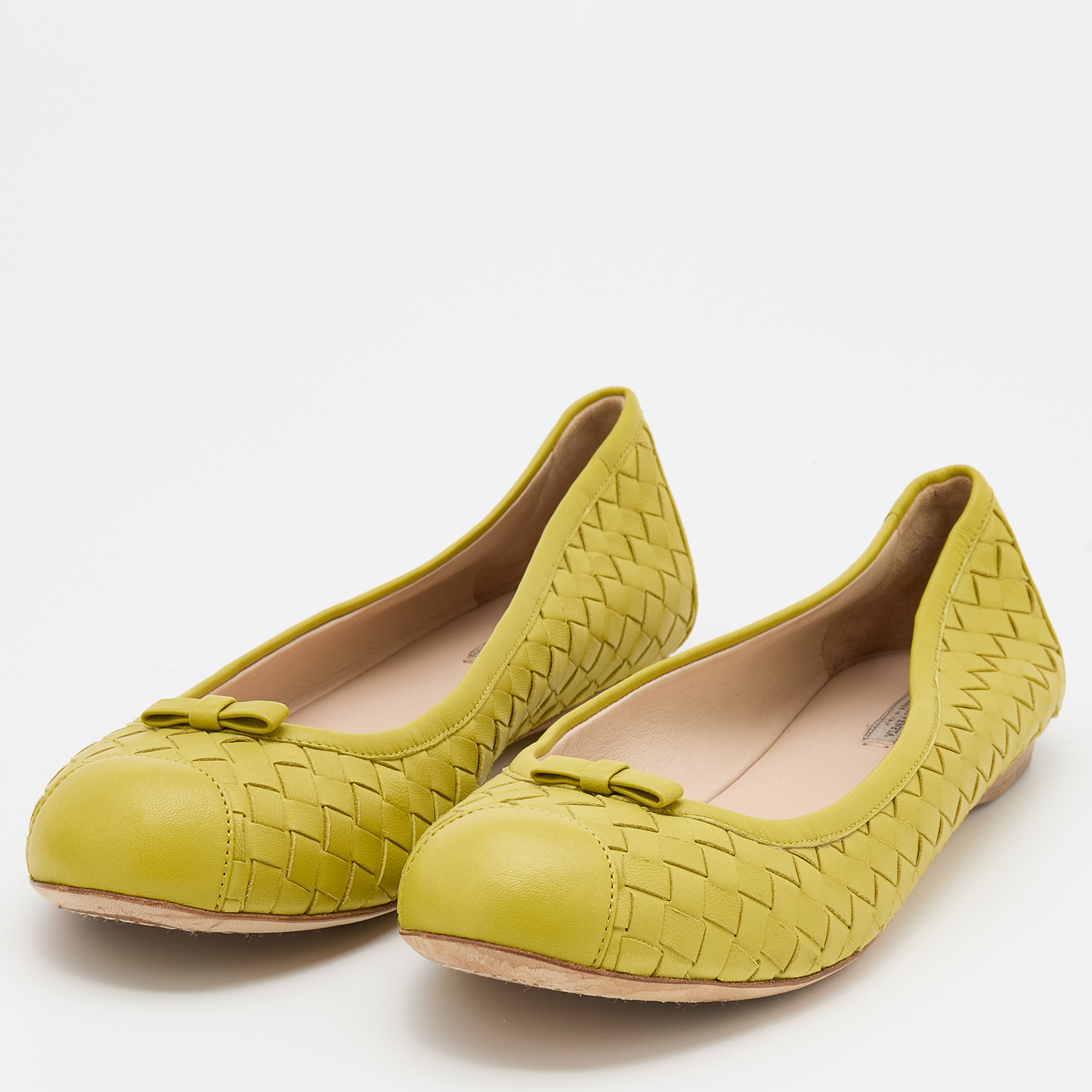 

Bottega Veneta Citrine Intrecciato Leather Bow Ballet Flats Size, Yellow