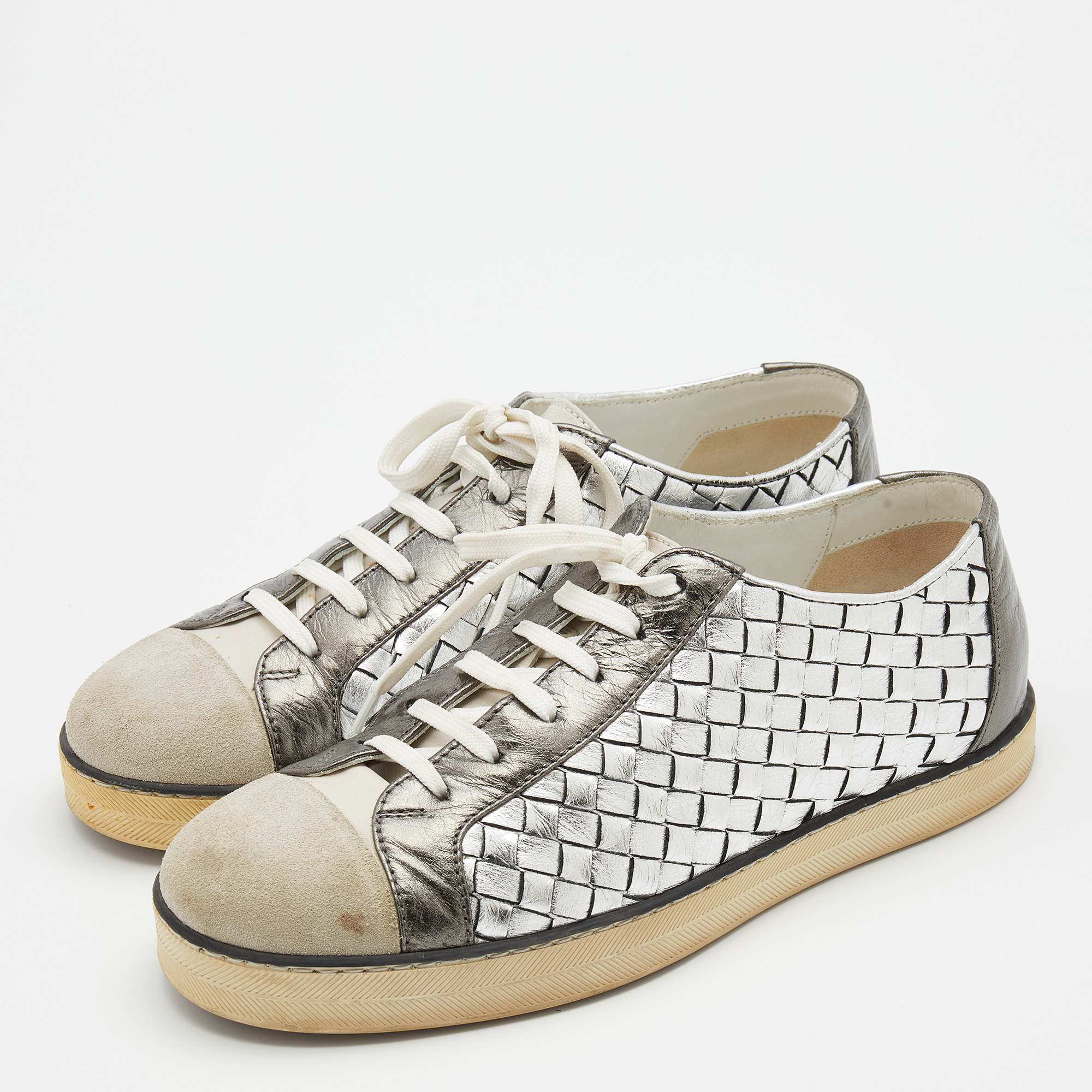 

Bottega Veneta Multicolor Intrecciato Leather And Suede Cap Toe Low Top Sneakers Size, Silver