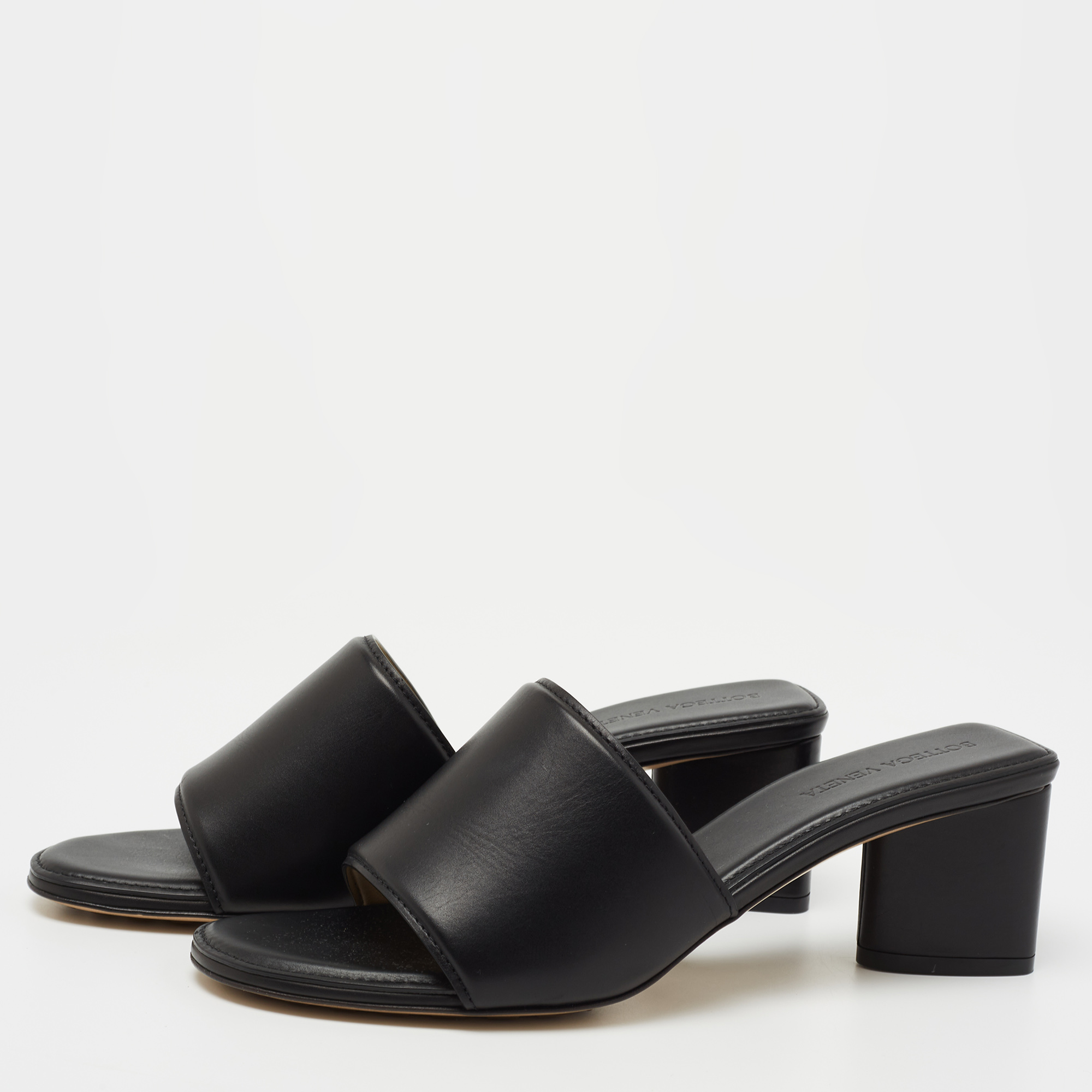

Bottega Veneta Black Leather Block Heel Sandals Size