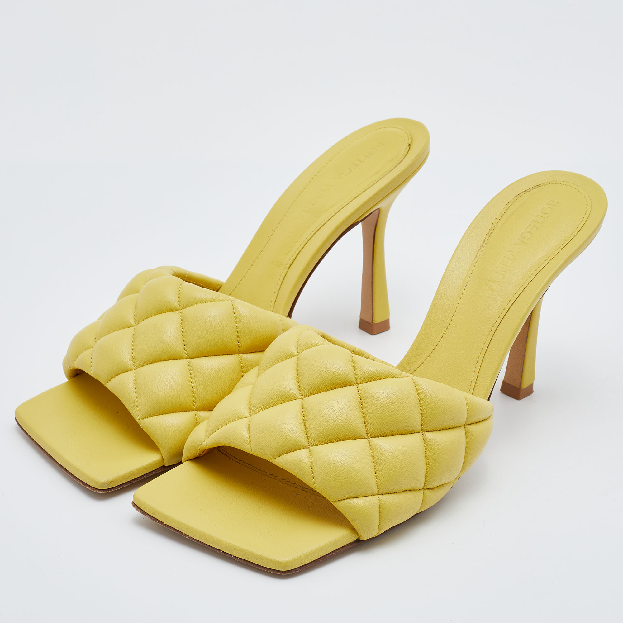 

Bottega Veneta Yellow Leather Lido Slide Sandals Size