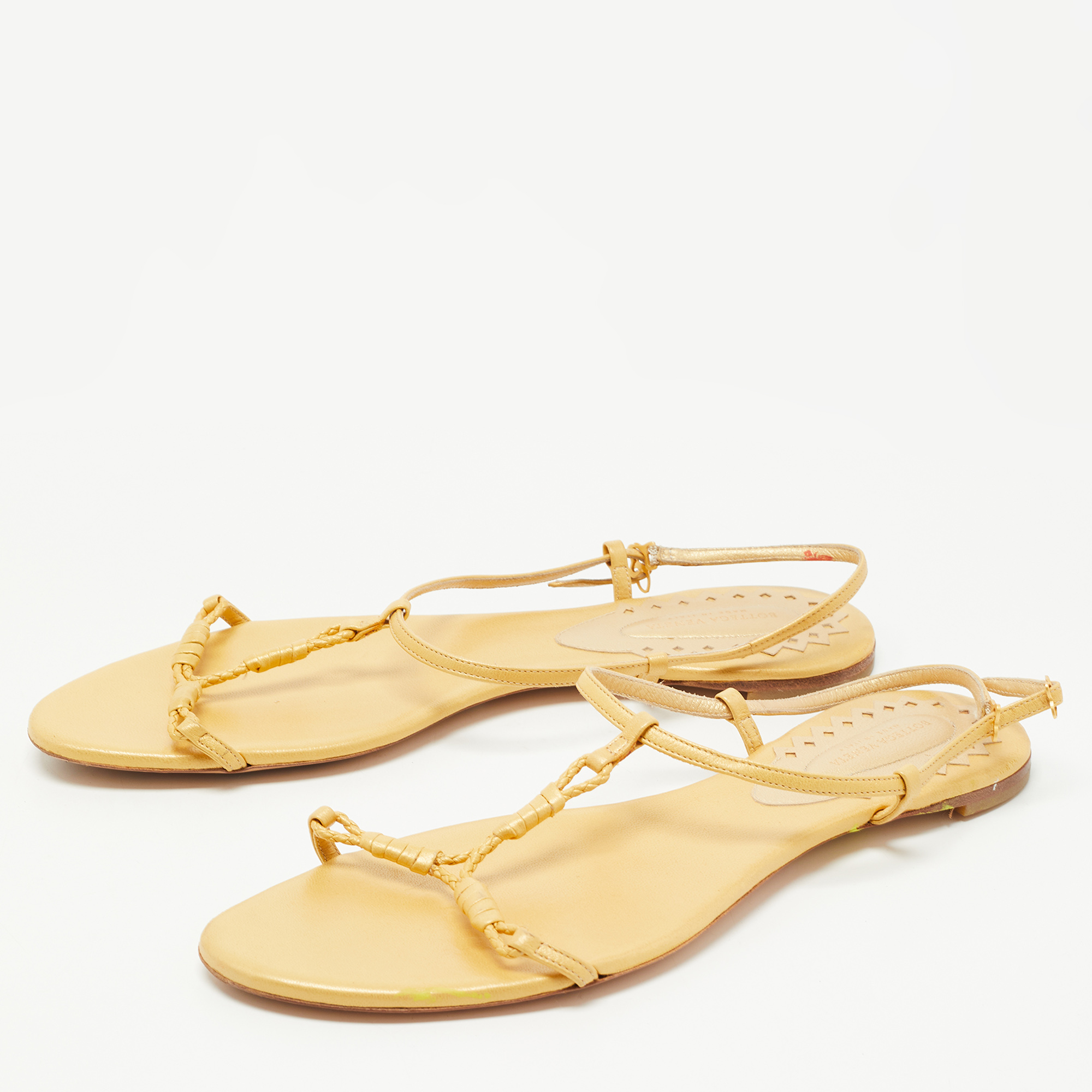 

Bottega Veneta Light Yellow Leather Ankle Strap Flat Sandals Size