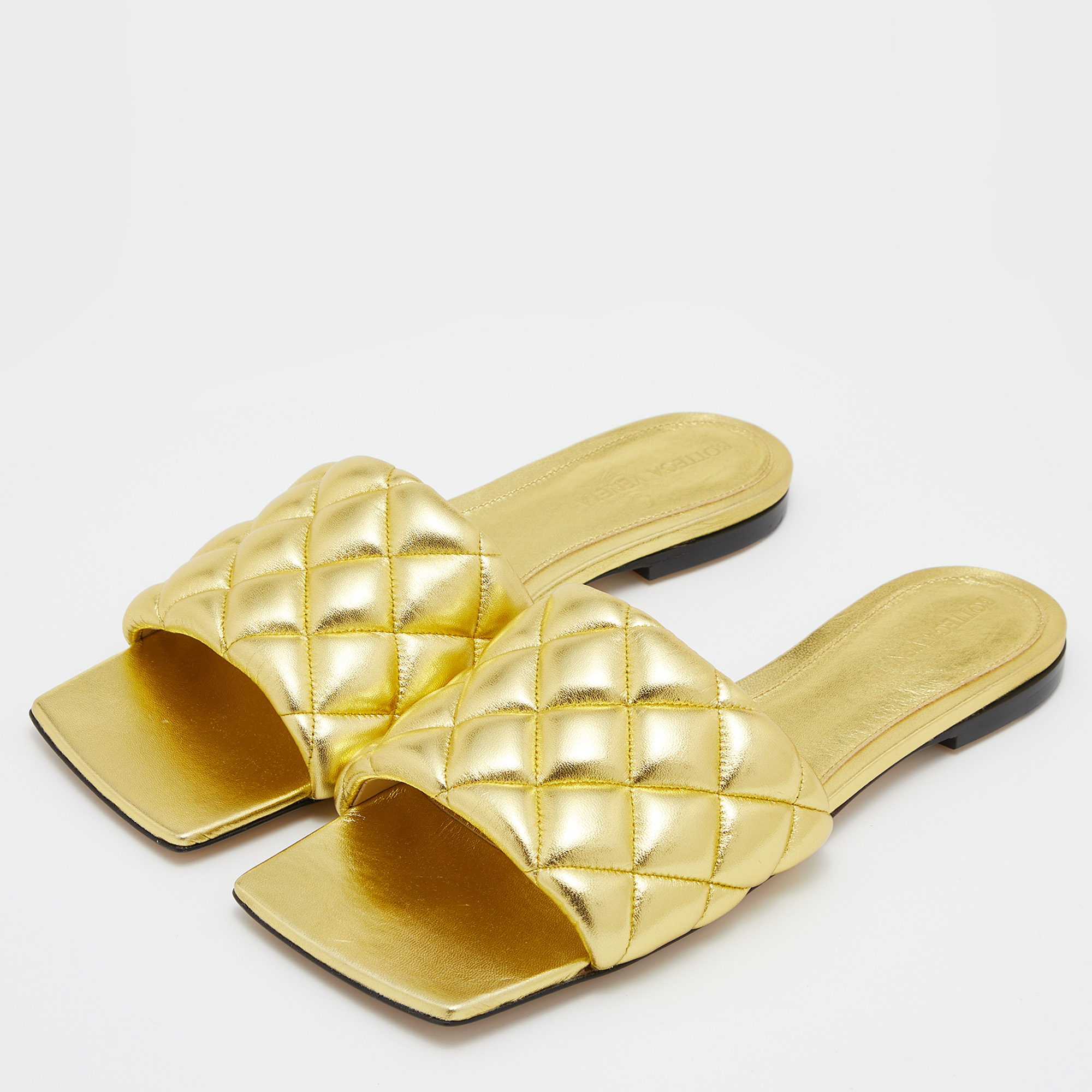 

Bottega Veneta Gold Quilted Leather Lido Flat Slides Size