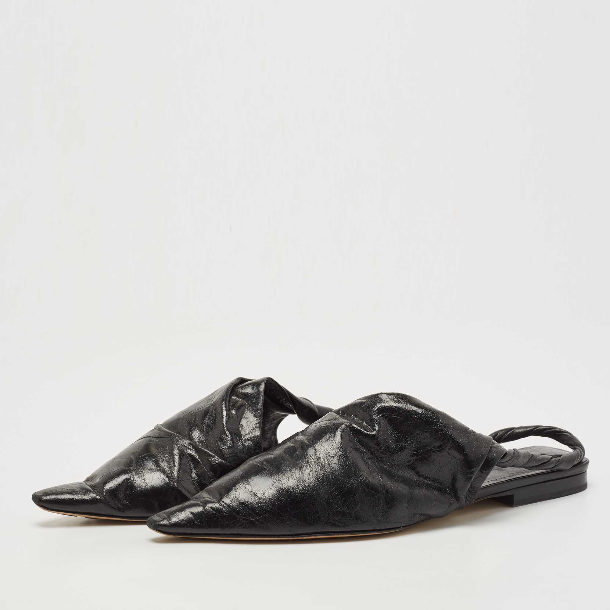 

Bottega Veneta Black Leather bv Point Slingback Flat Sandals Size