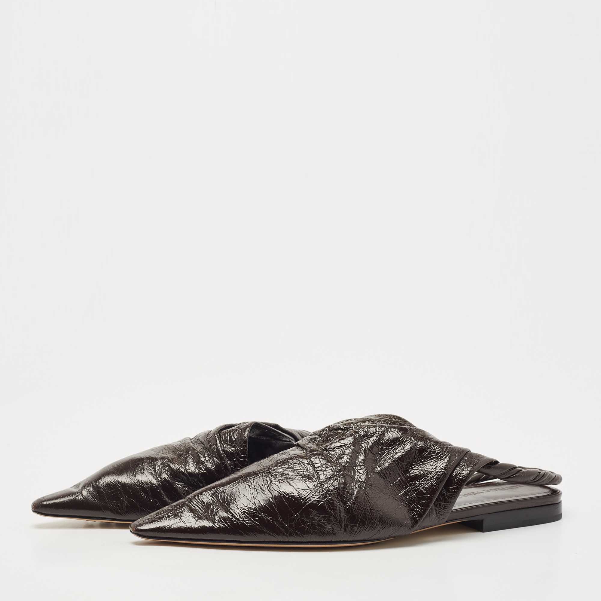 

Bottega Veneta Dark Brown Leather Pointed Toe Slingback Flats Size