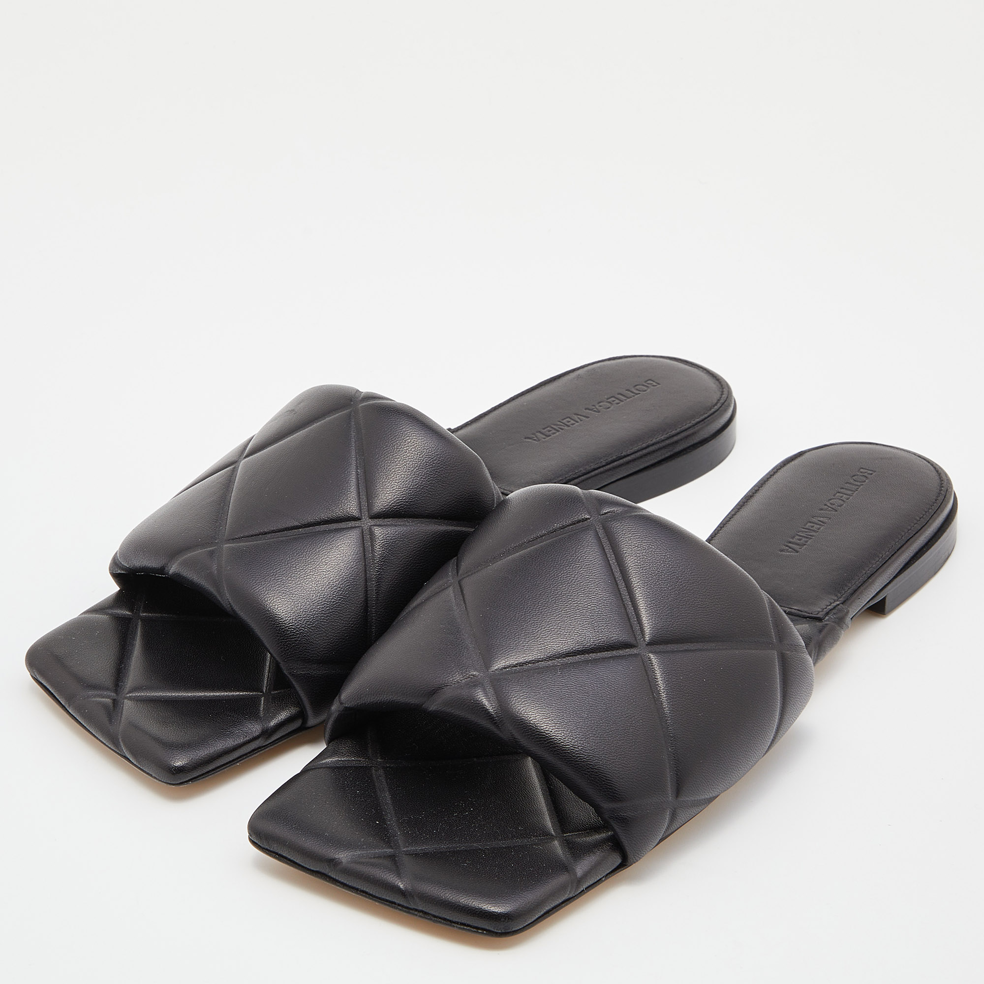

Bottega Veneta Black Quilted Leather Lido Flat Slides Size