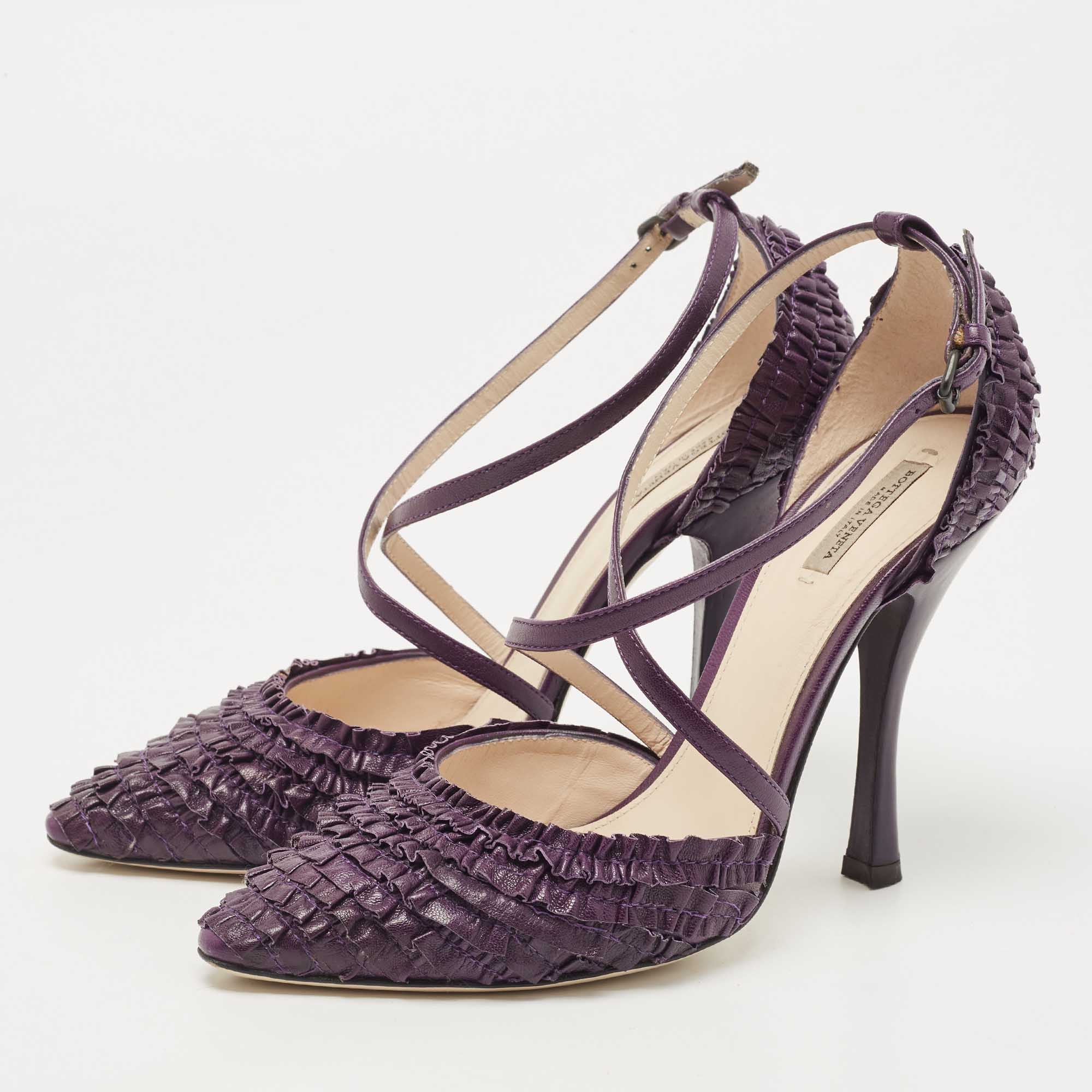 

Bottega Veneta Purple Leather Textured Cross Strap Pumps Size