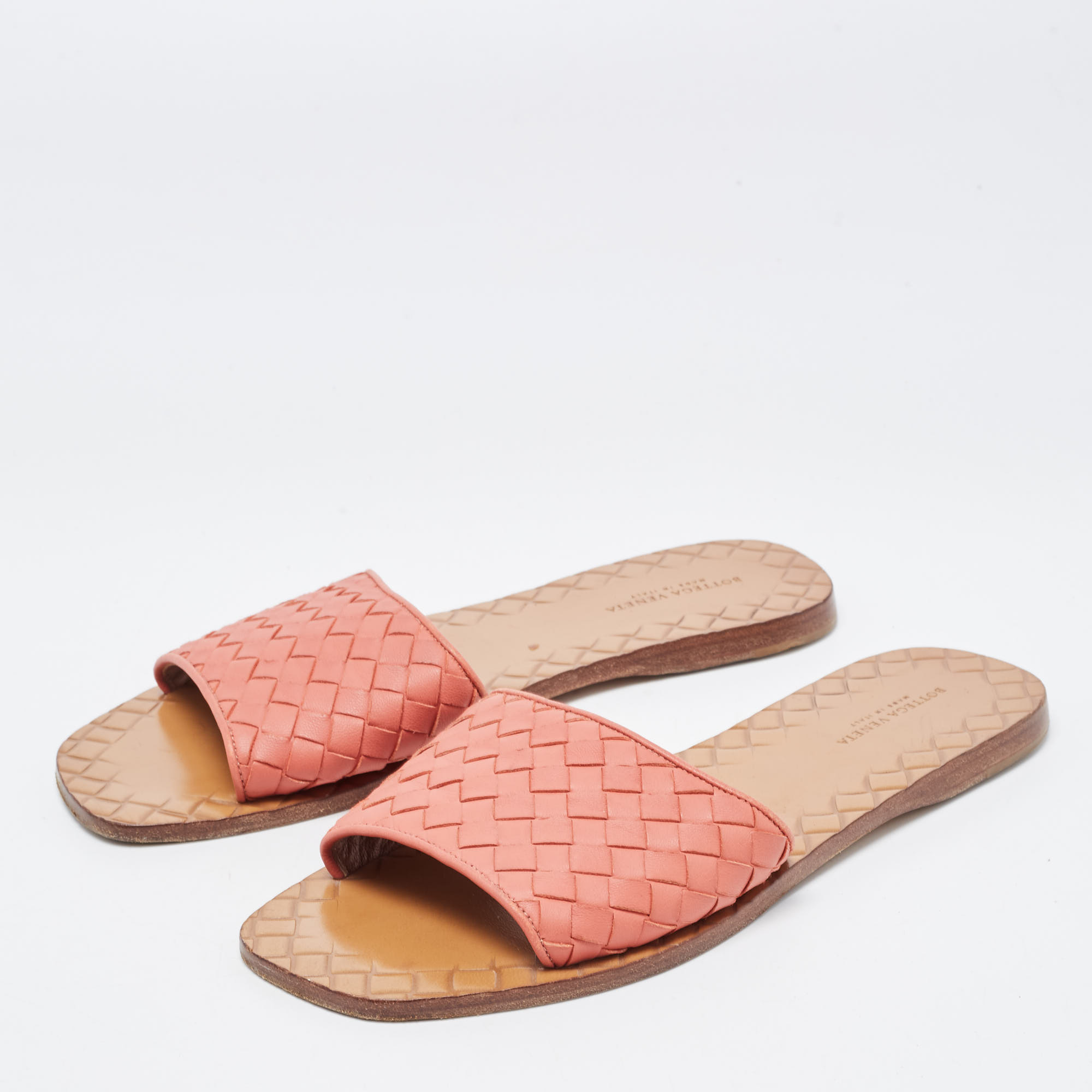 

Bottega Veneta Pink Leather Intrecciato Flat Slides Size