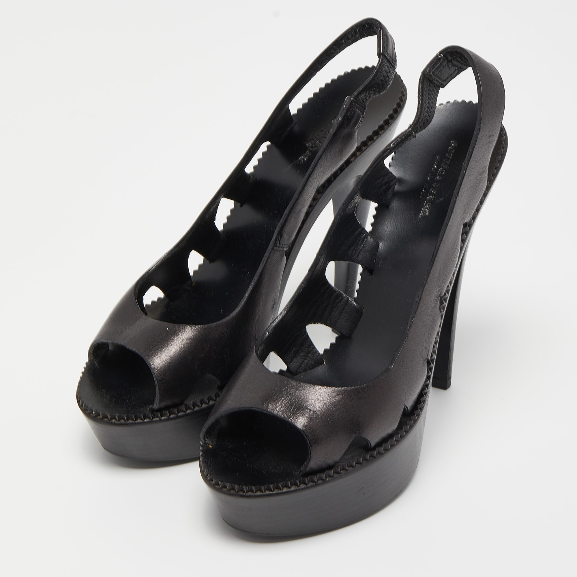 

Bottega Veneta Black Leather Sllingback Platform Sandals Size