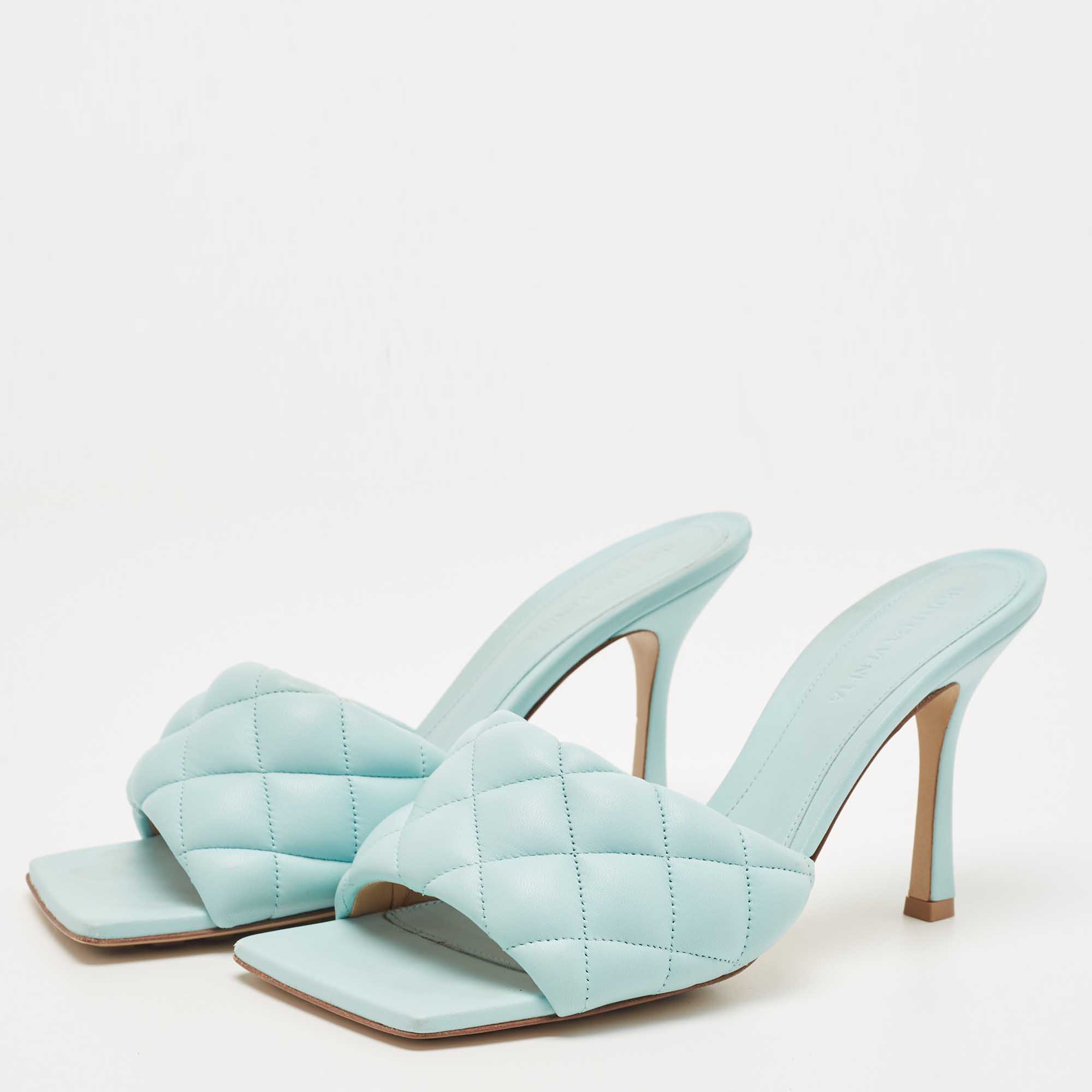 

Bottega Veneta Blue Quilted Leather Lido Slide Sandals Size