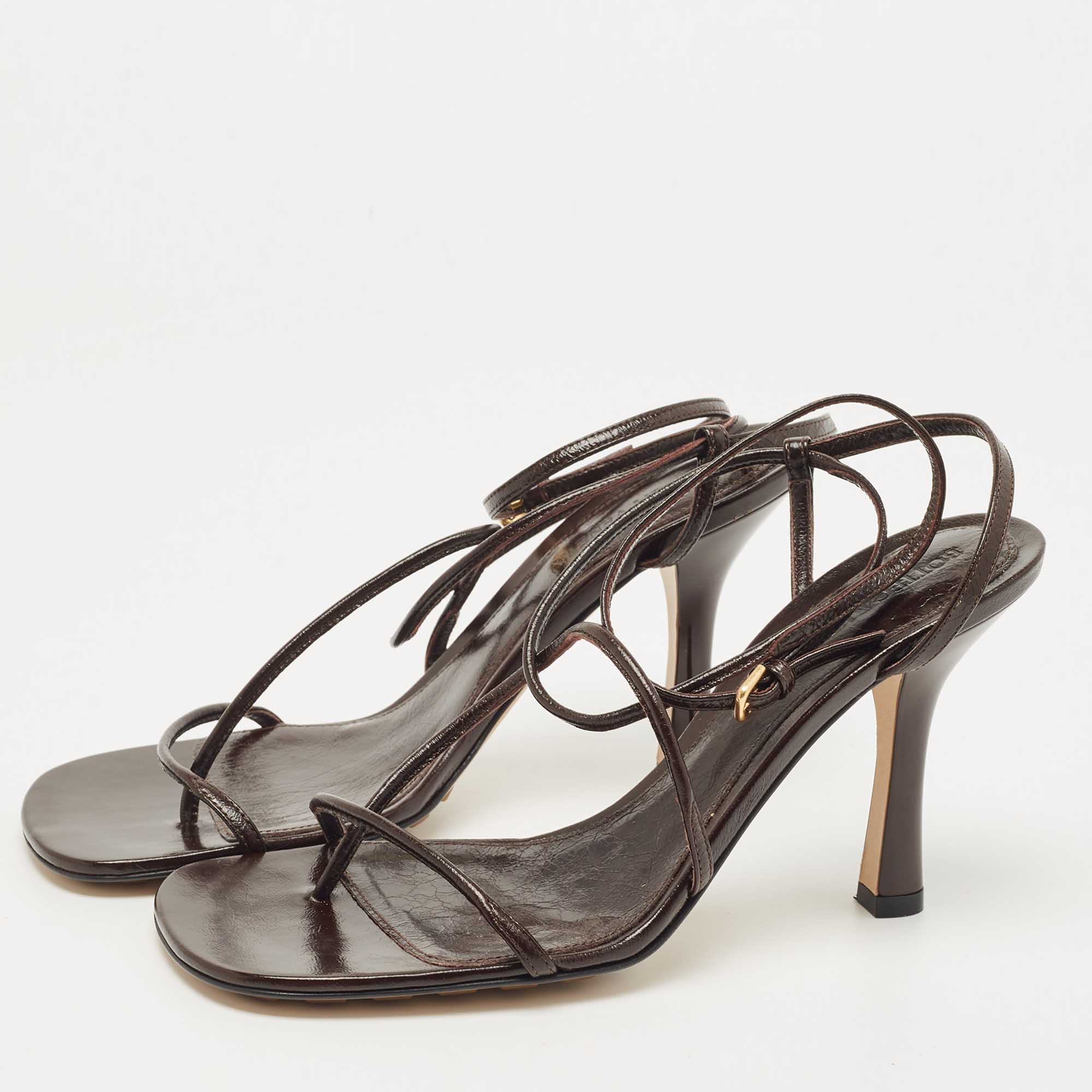 

Bottega Veneta Brown Leather Ankle Wrap Sandals Size