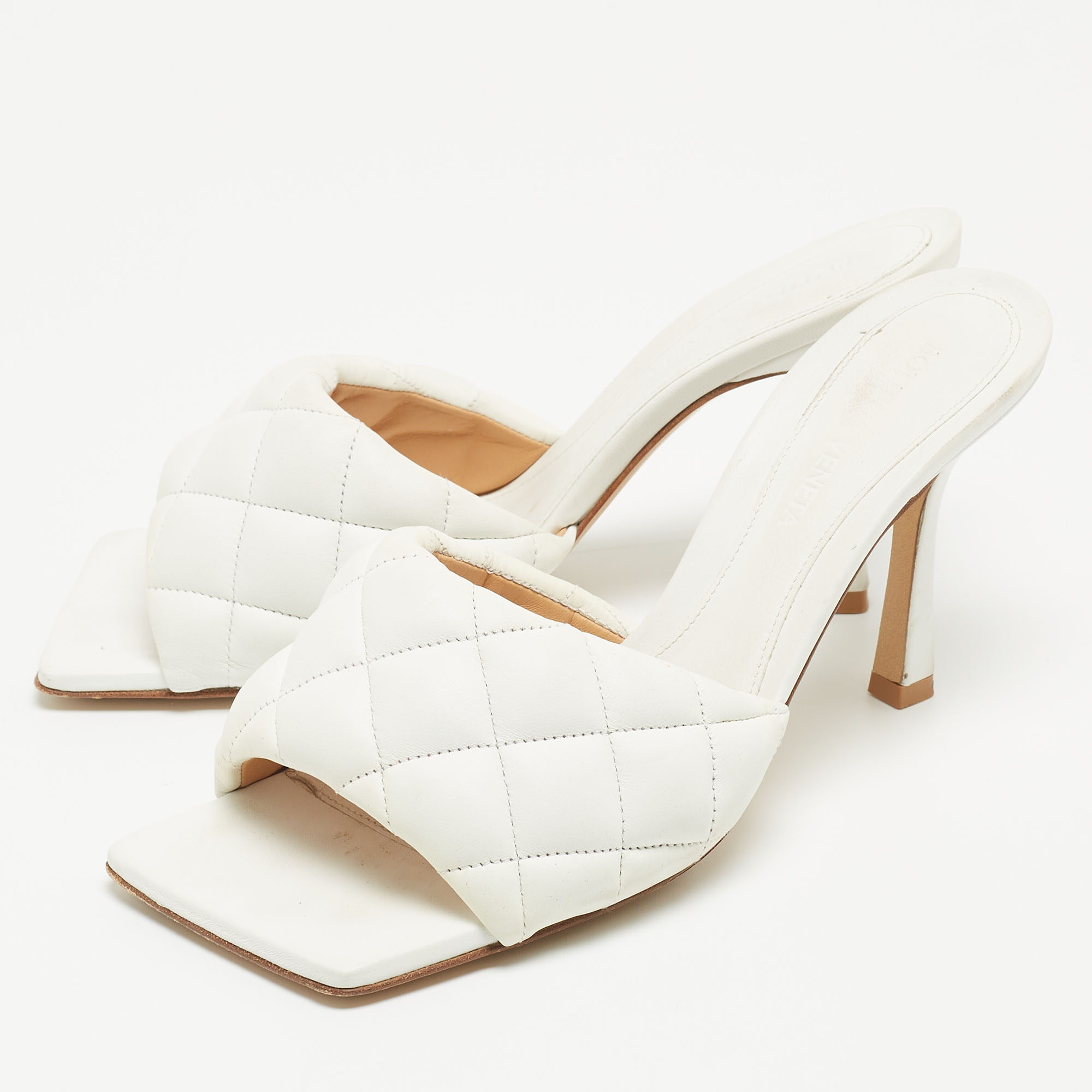 

Bottega Veneta White Leather Intrecciato Lido Slide Sandals Size