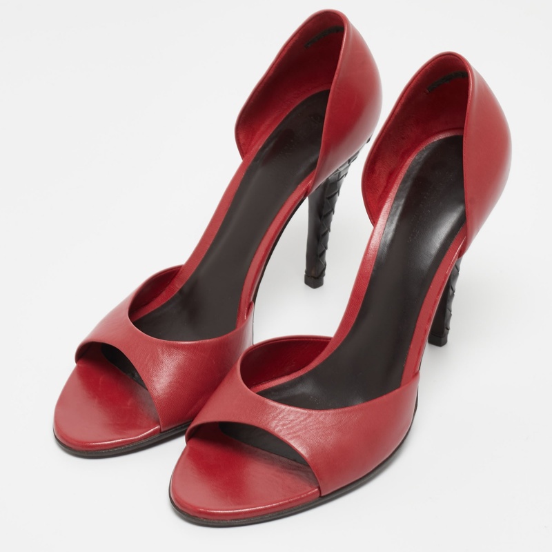 

Bottega Veneta Red Leather Sandals Size