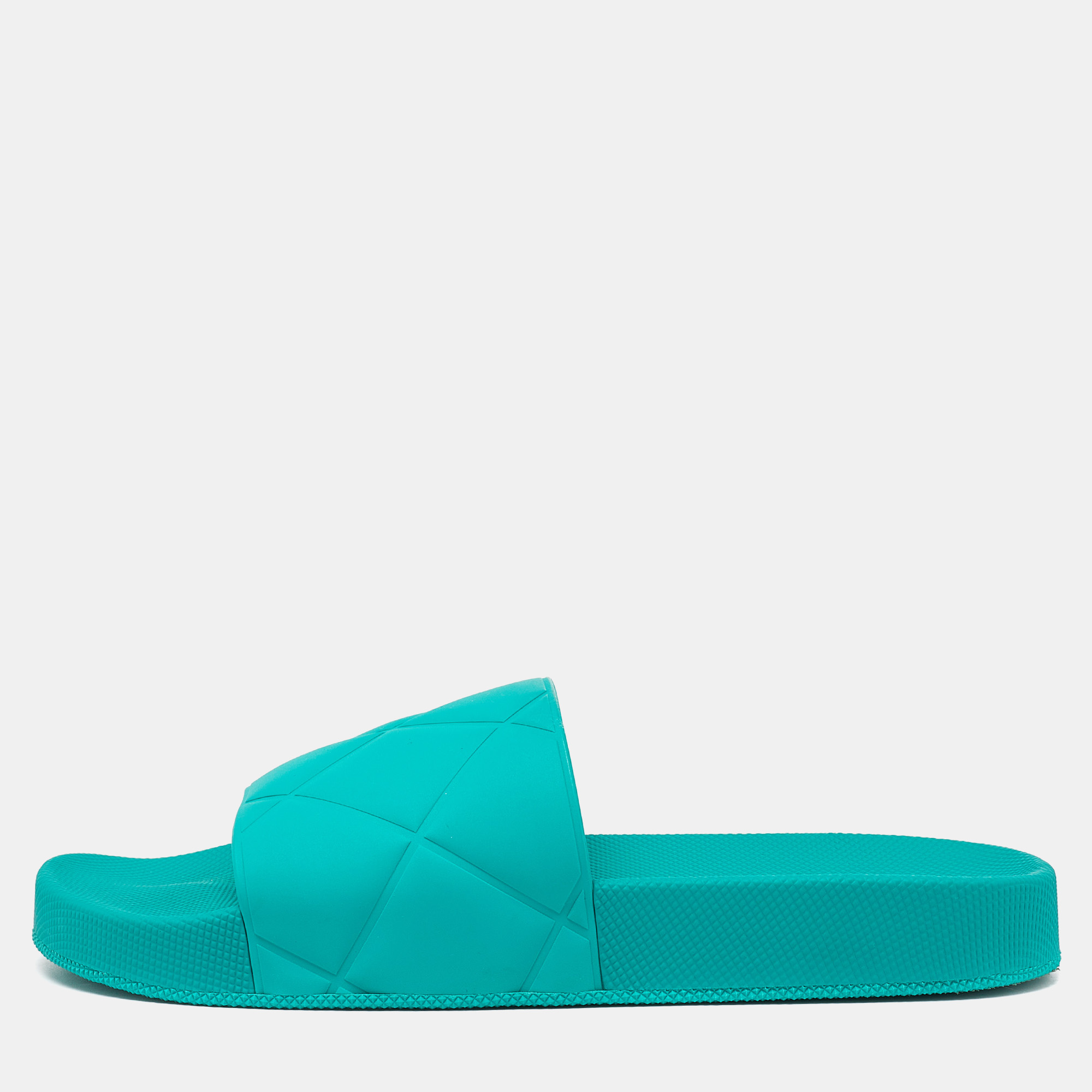 

Bottega Veneta Green Rubber Pool Flat Slides Size