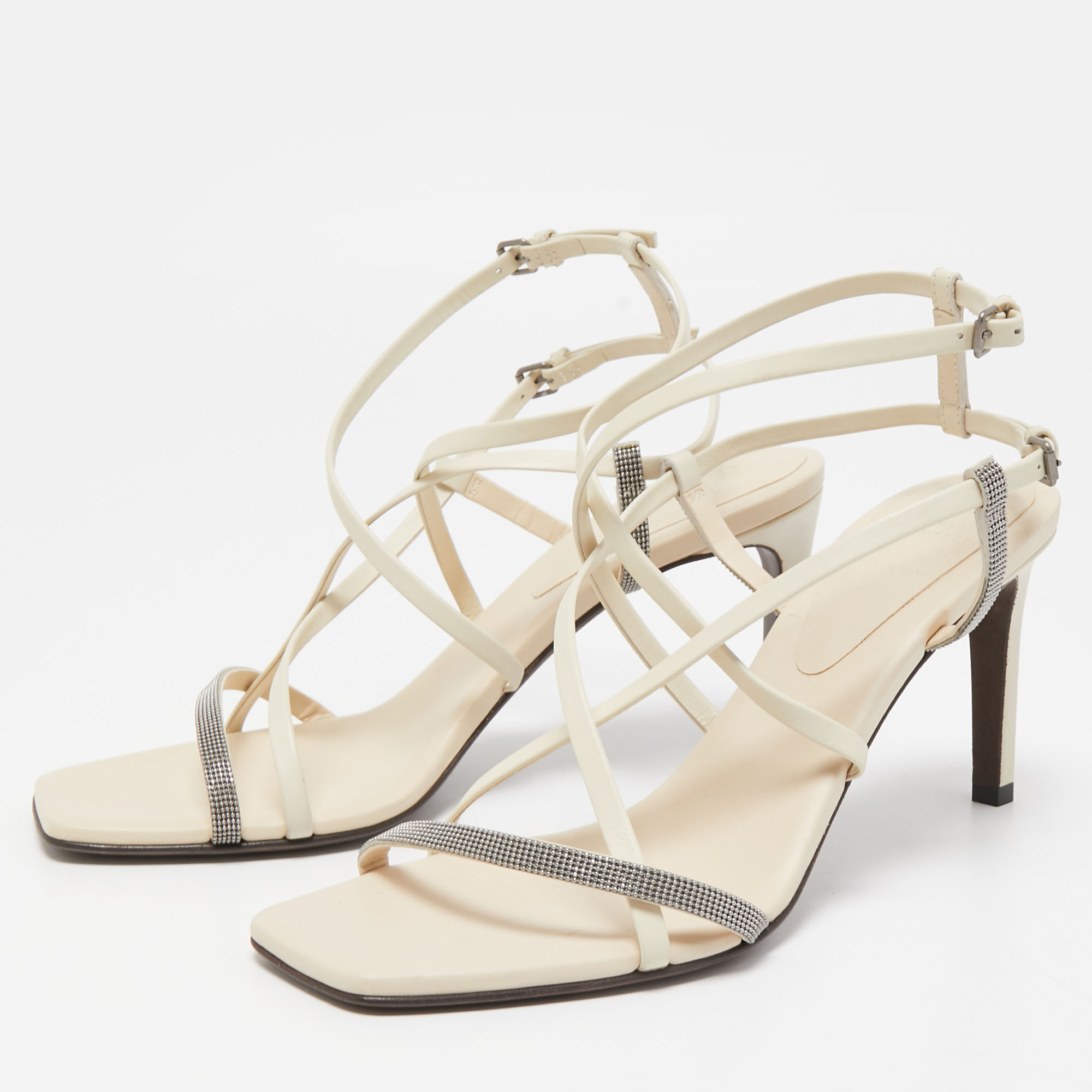 

Brunello Cucinelli Cream Leather Monili Sandals Size