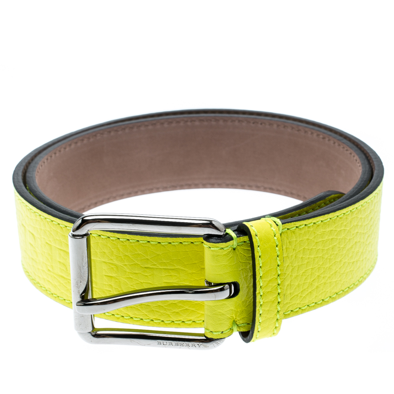 

Burberry Neon Green Leather Belt