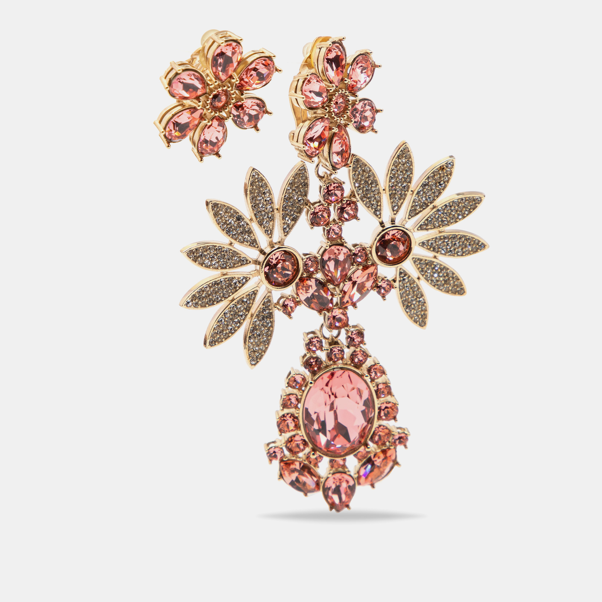 

Burberry Double Daisy Crystal Gold Tone Clip-on Asymmetric Stud Drop Earrings, Pink