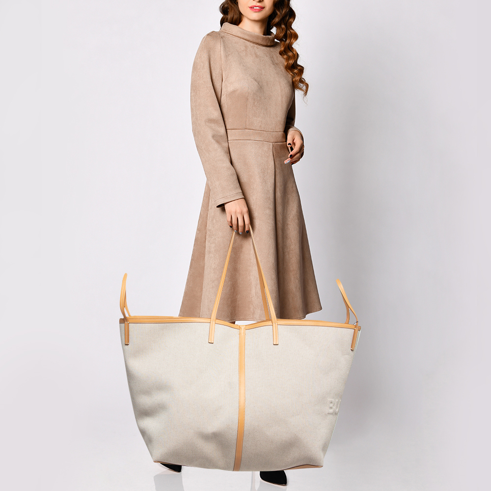 Burberry Beige Canvas and Leather XL Beach Tote 