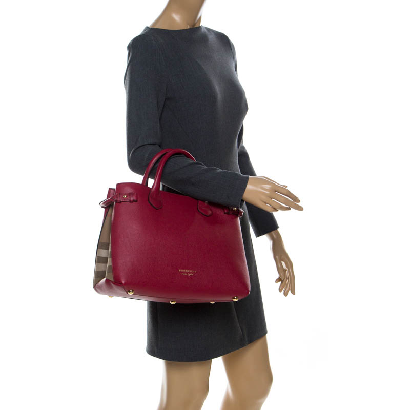 

Burberry Red Leather and House Check Fabric Medium Banner Tote
