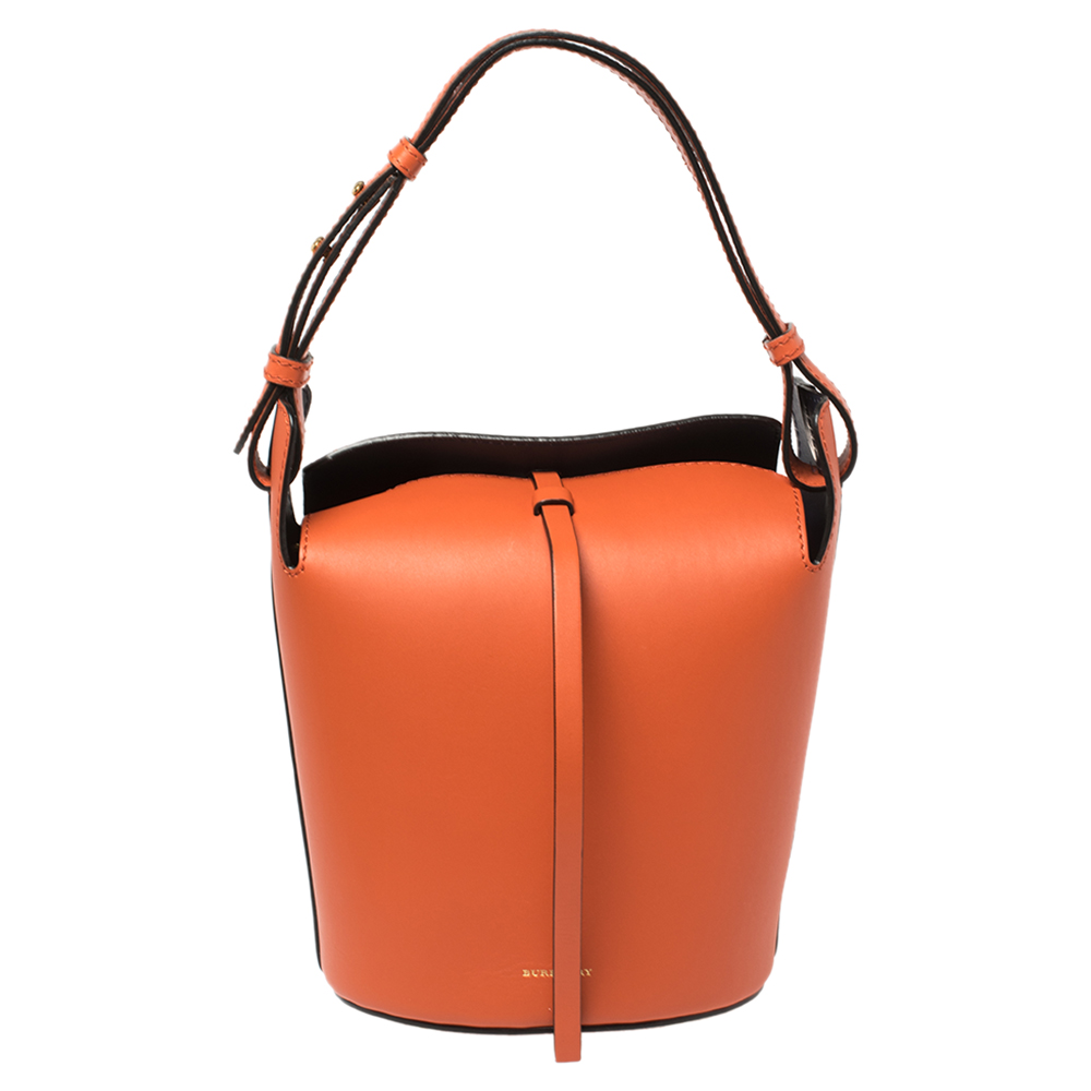 burberry the small leather bucket bag